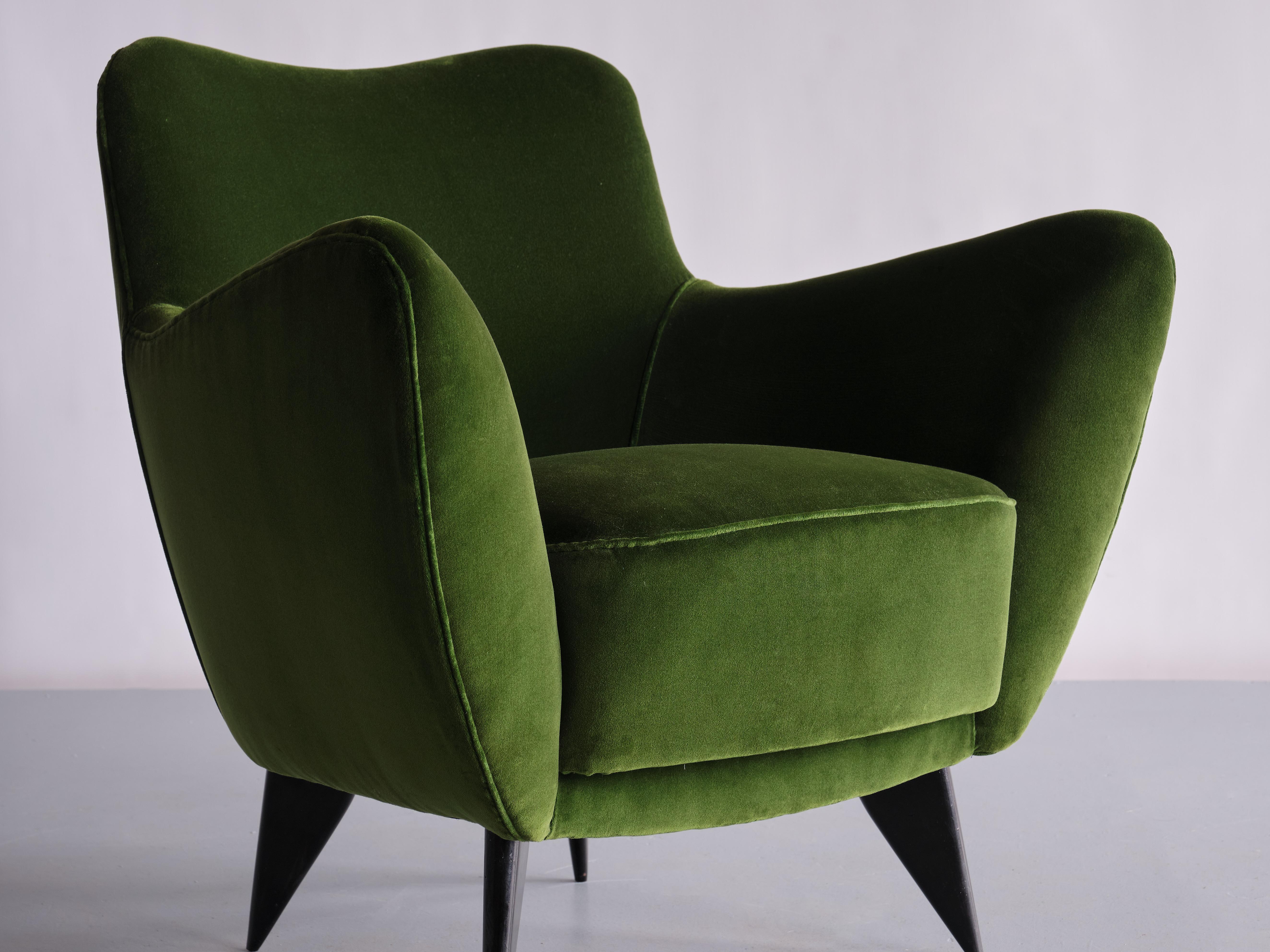 Pair of Giulia Veronesi Perla Armchairs in Green Loro Piana Velvet, Italy, 1950s For Sale 2