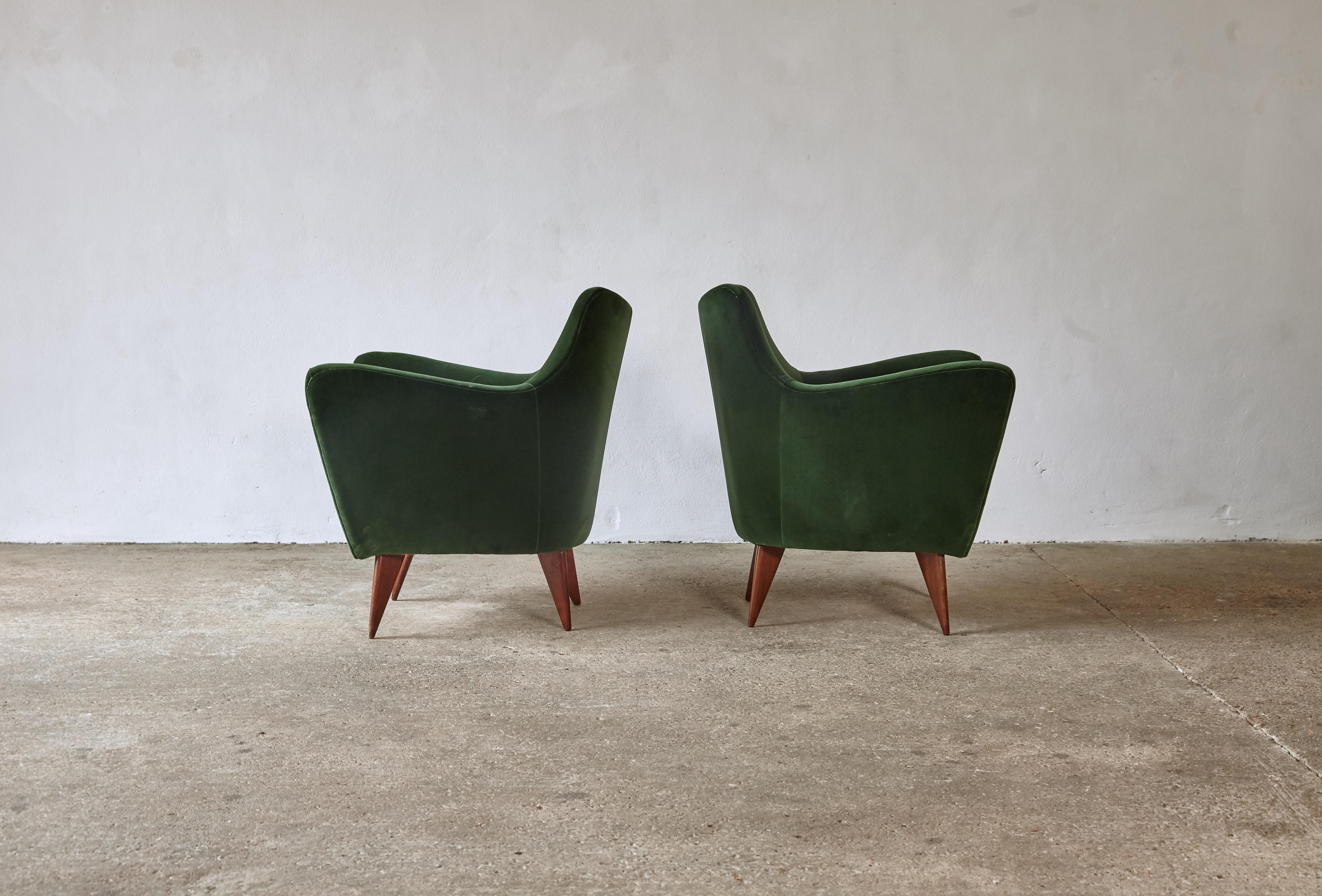 Pair of Giulia Veronesi Perla Chairs, ISA Bergamo, Italy, 1950s In Good Condition In London, GB