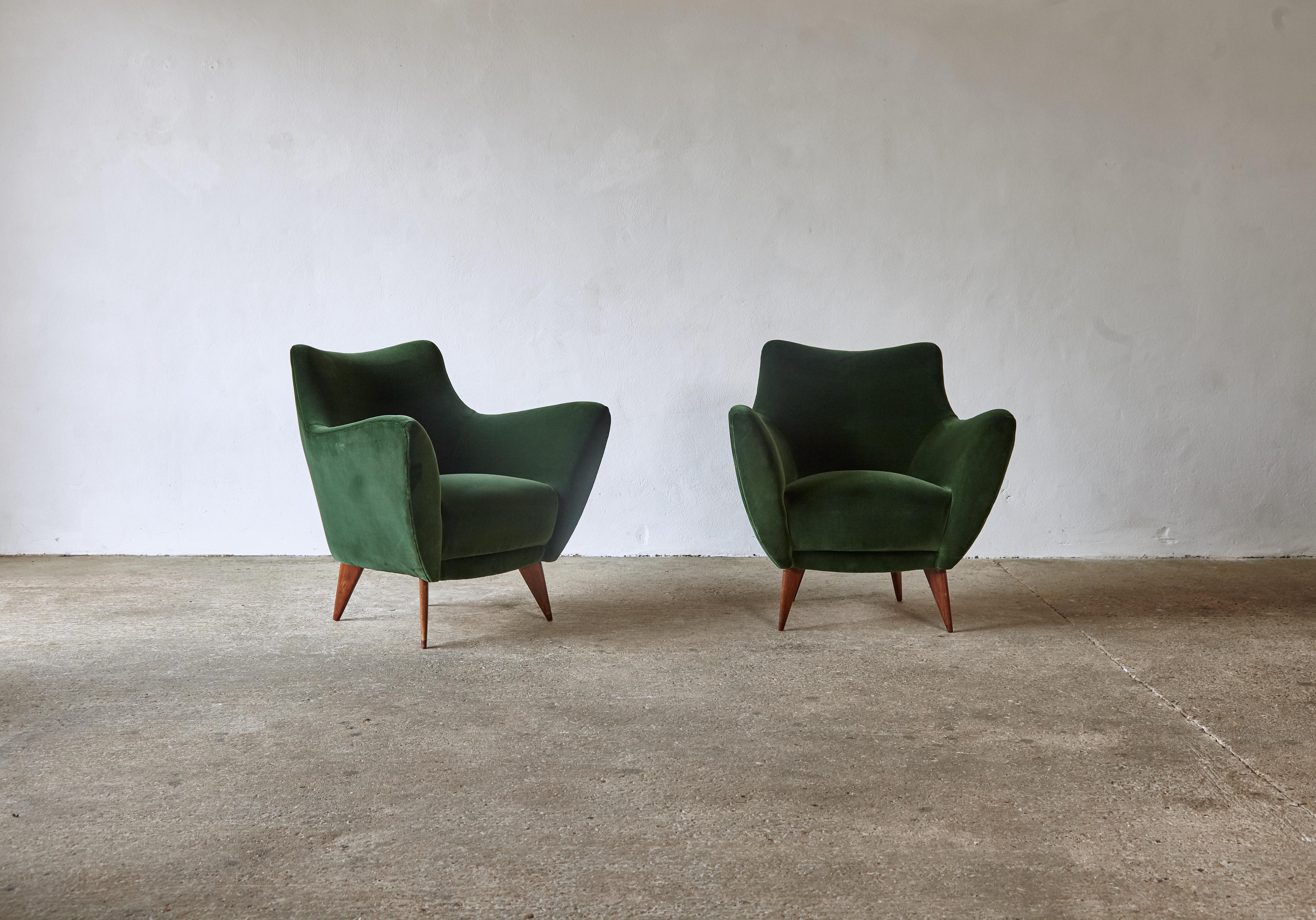 Pair of Giulia Veronesi Perla Chairs, ISA Bergamo, Italy, 1950s 2