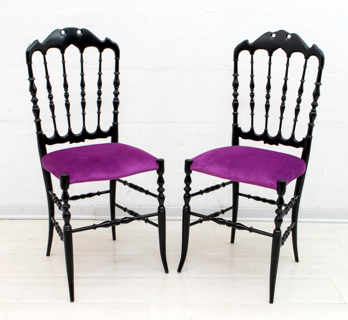 Mid-20th Century Pair of Giuseppe Gaetano Descalzi Midcentury Italian Chiavari Chairs, 1950s For Sale