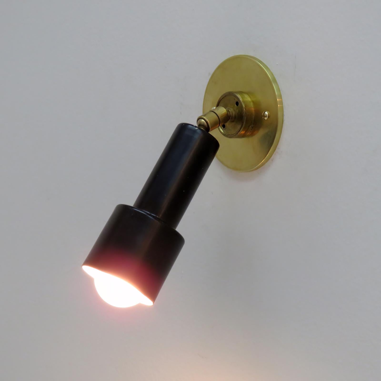Paire de lampes murales Giuseppe Ostuni, années 1960 en vente 1