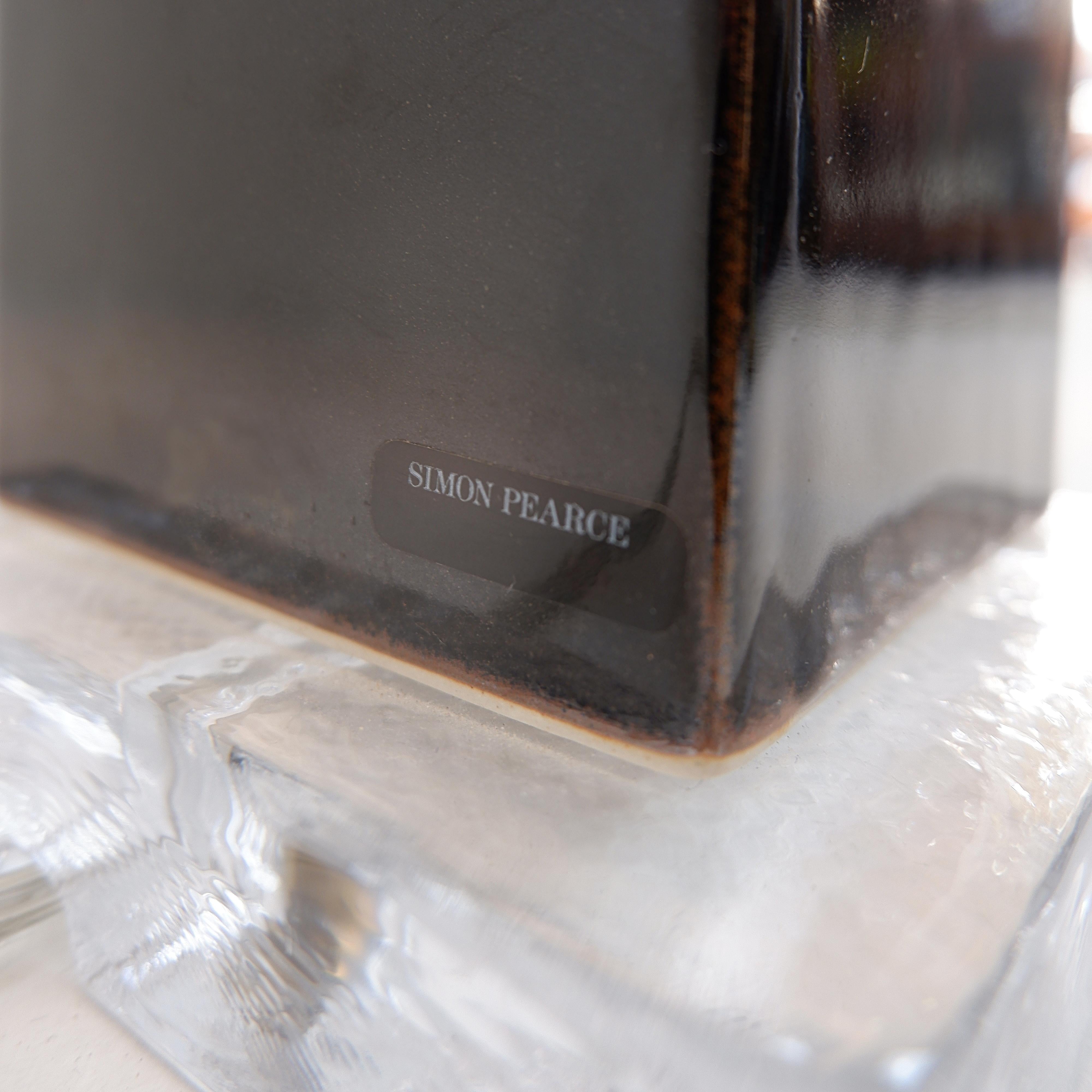 Paire de lampes de table en verre et céramique émaillée brun brillant 