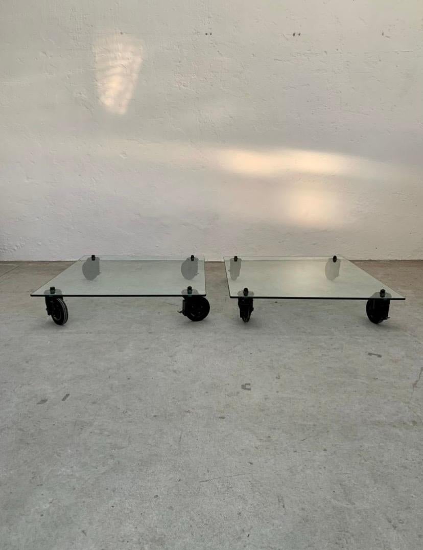 Pair of glass and metal low tables by Gae Aulenti for Fontana Arte, 1970s  For Sale 3