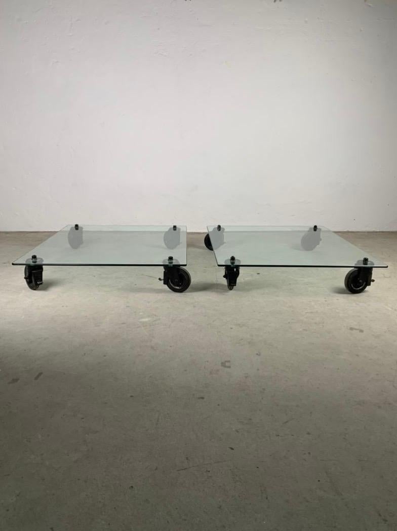 Late 20th Century Pair of glass and metal low tables by Gae Aulenti for Fontana Arte, 1970s  For Sale