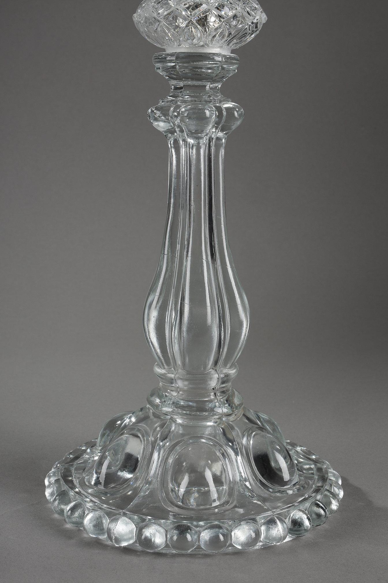 Coppia di candelabri in vetro con pendenti in cristallo in vendita 11
