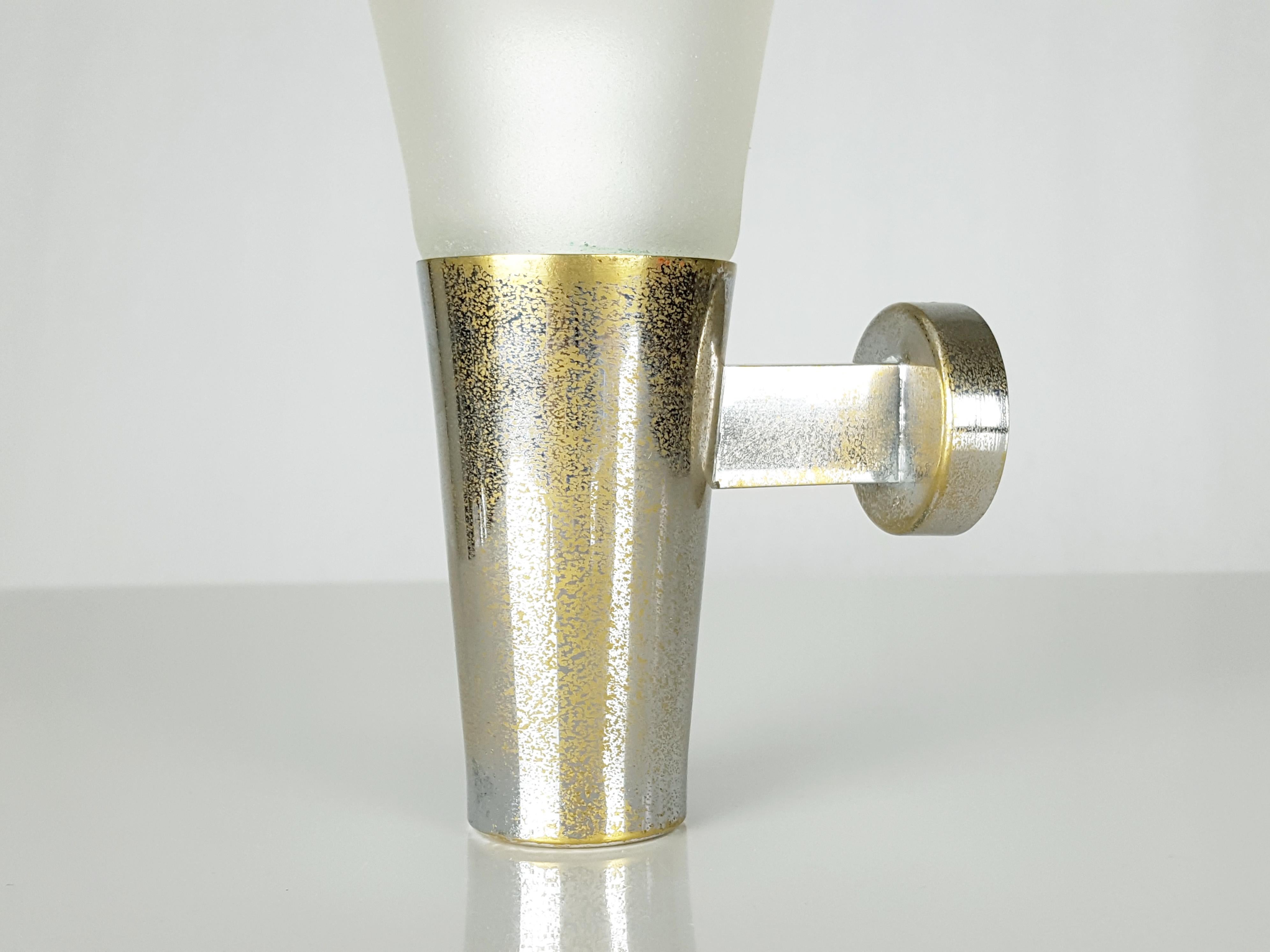 Pair of Glass & Chromed Brass Midcentury Sconces by P. Chiesa for Fontana Arte In Good Condition For Sale In Varese, Lombardia
