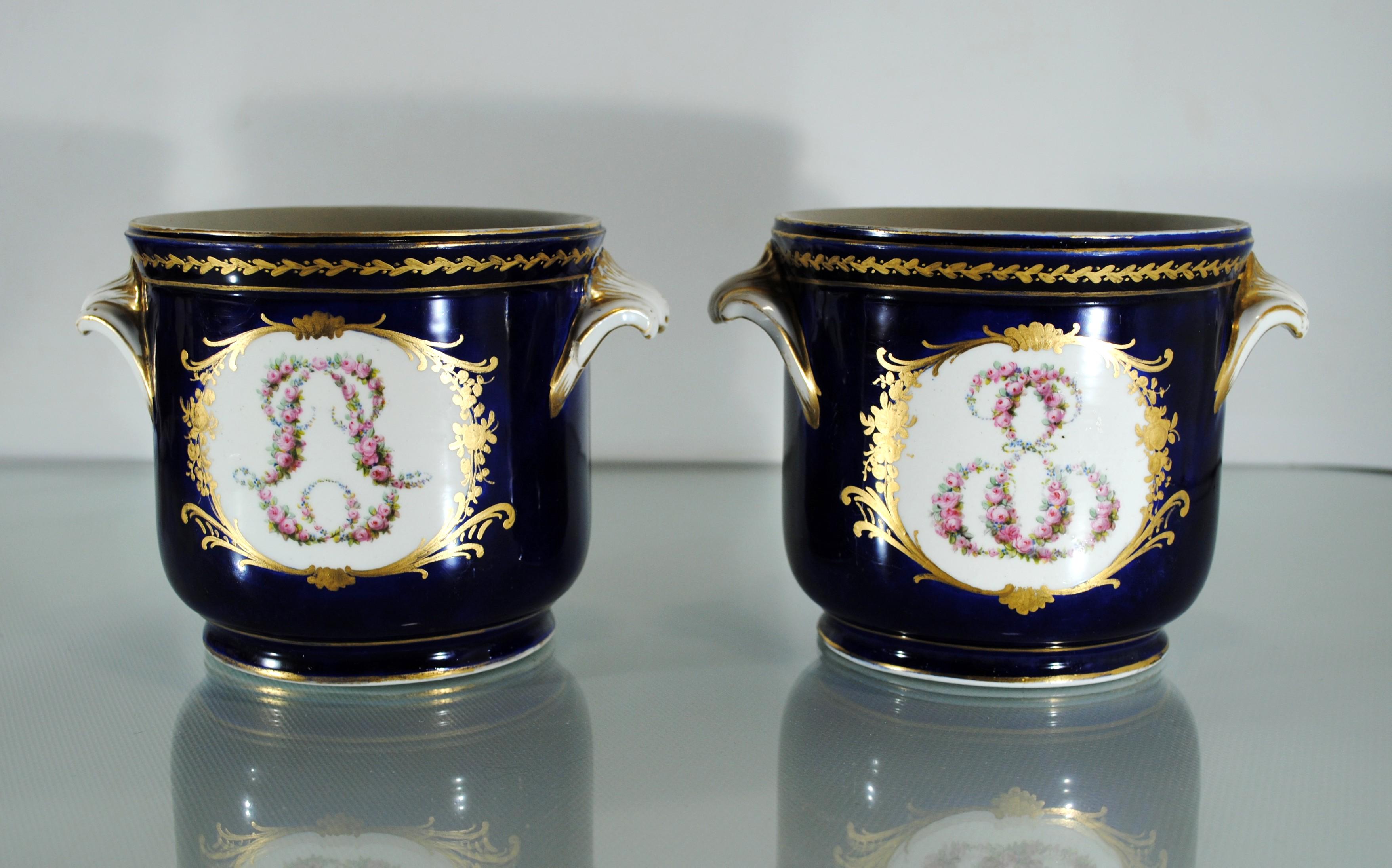 French Pair of Glass Coolers Flowerpot in Paris Porcelain Signed Feuillet For Sale