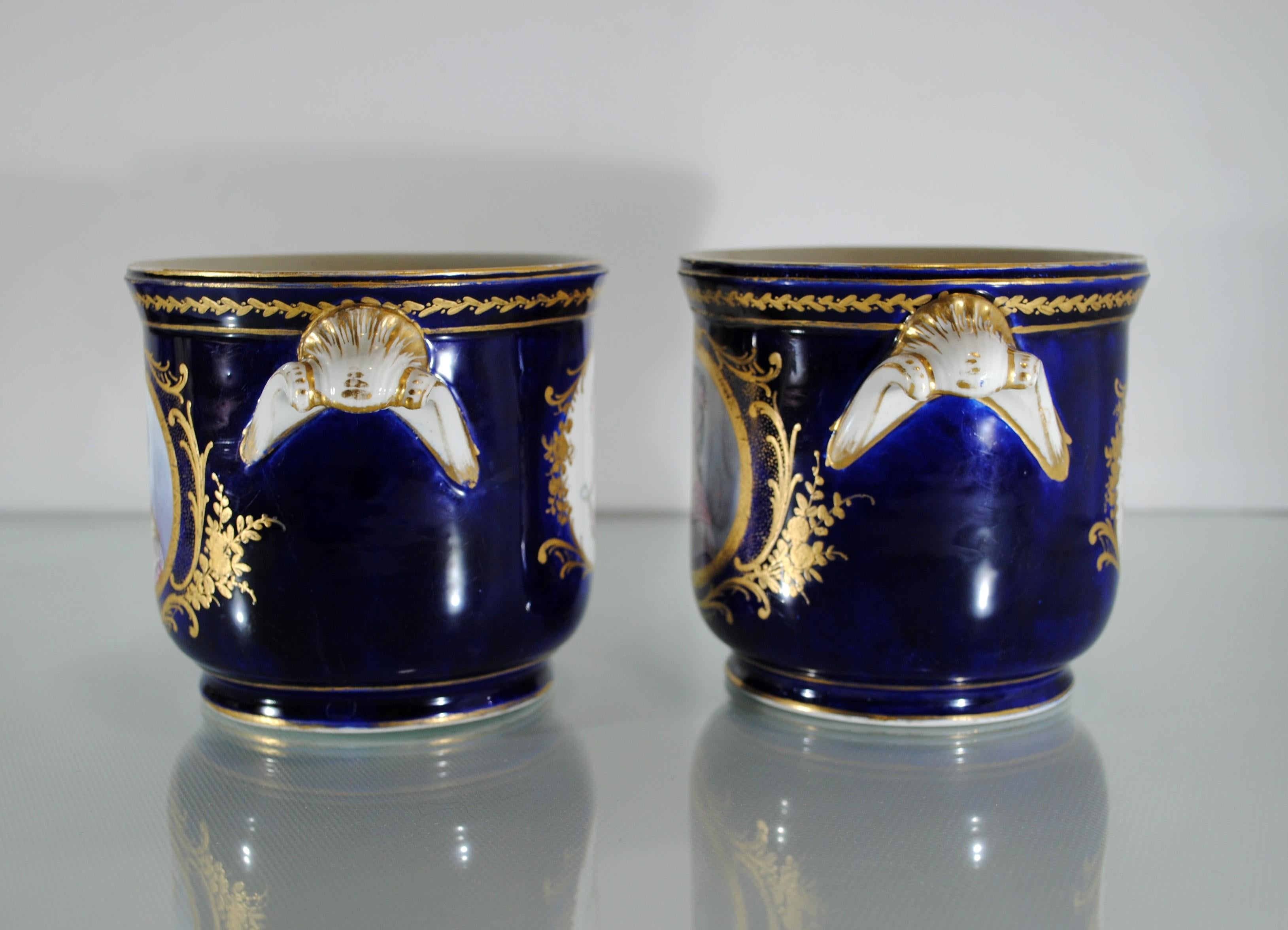 Hand-Painted Pair of Glass Coolers Flowerpot in Paris Porcelain Signed Feuillet For Sale