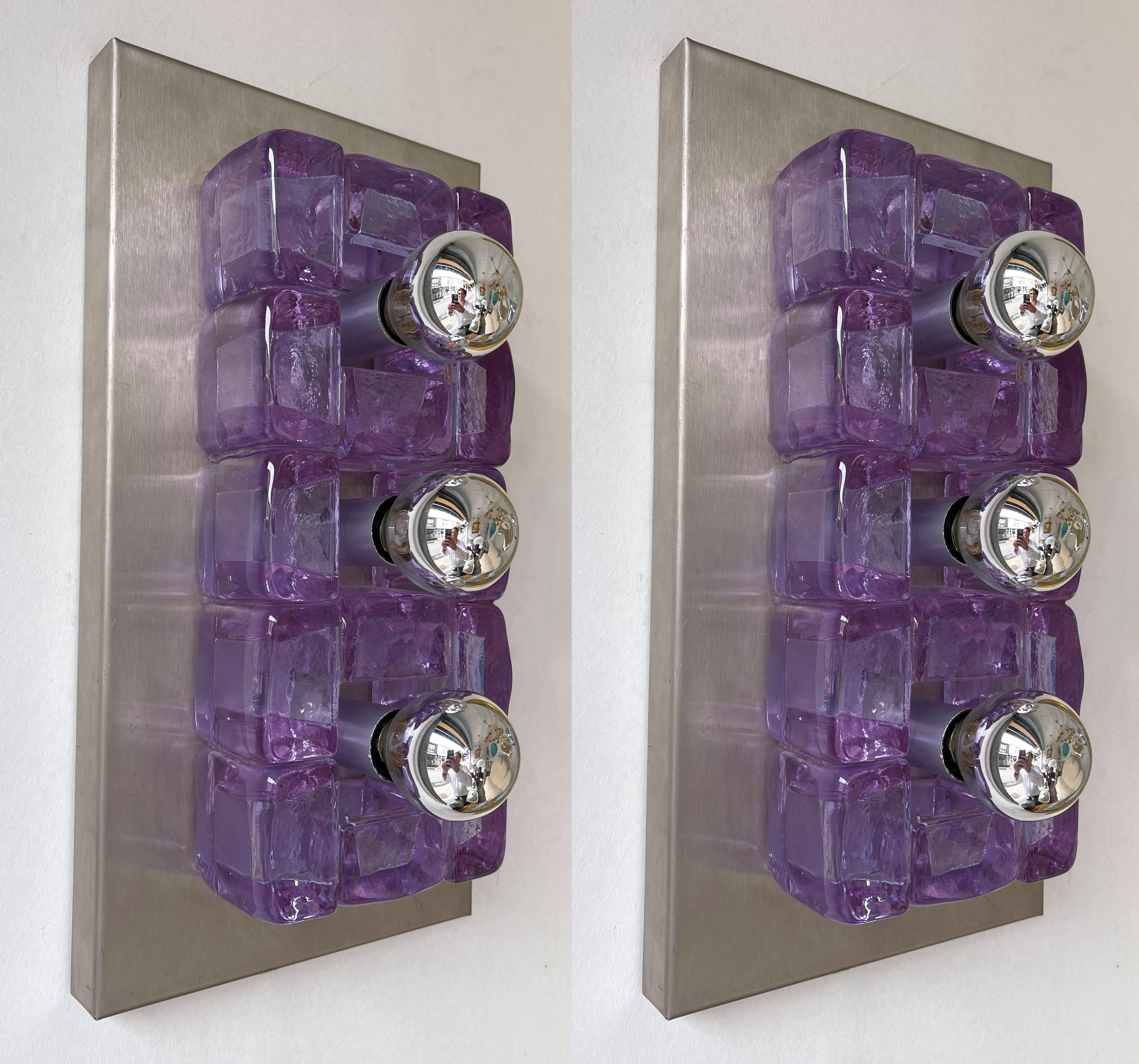 Pair of Glass Cube and Stainless Steel Sconces by Poliarte, Italy, 1970s For Sale 4