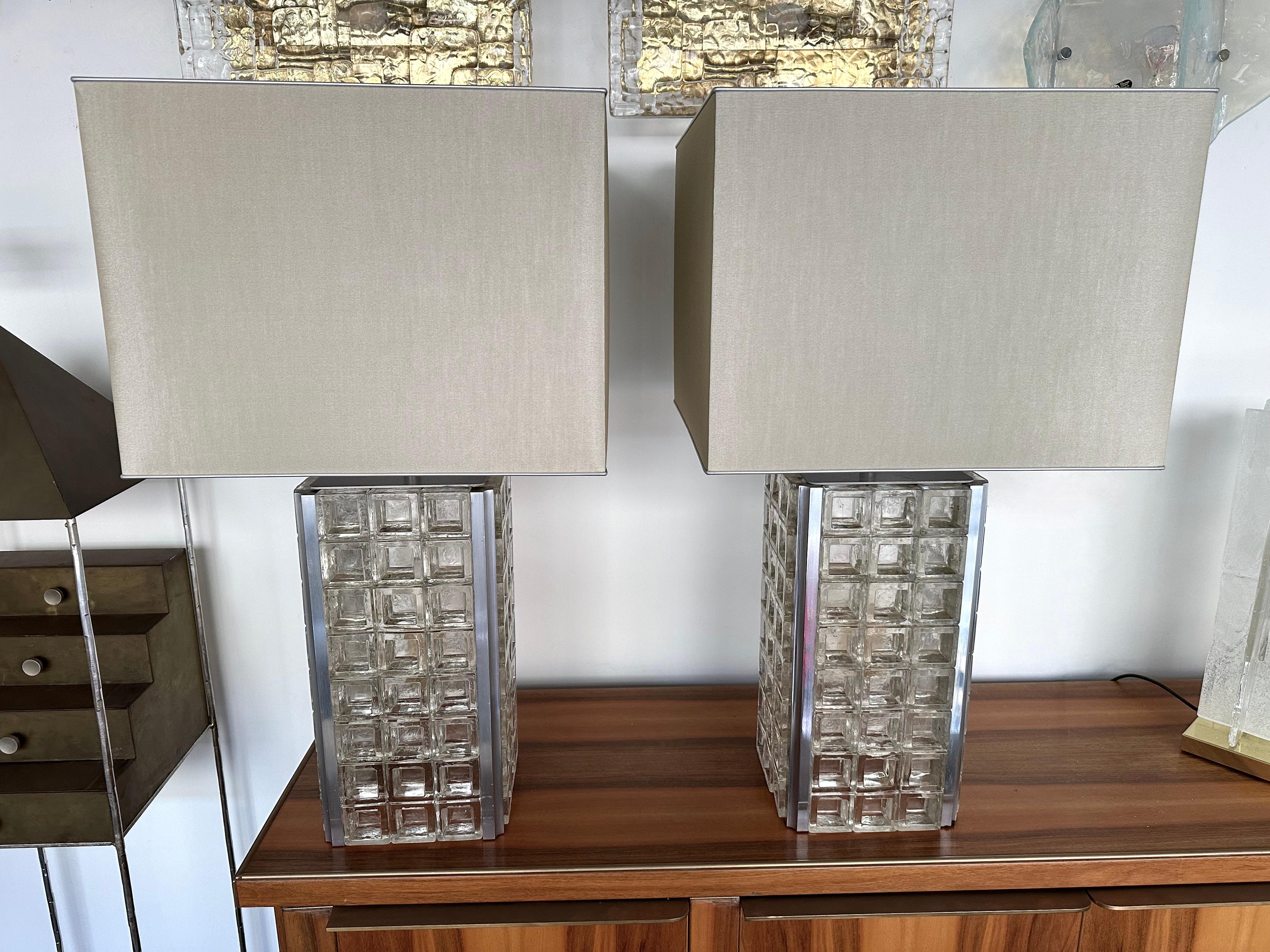 Pair of Glass Cube Lamps and Stainless Steel Metal by Poliarte, Italy, 1970s For Sale 1