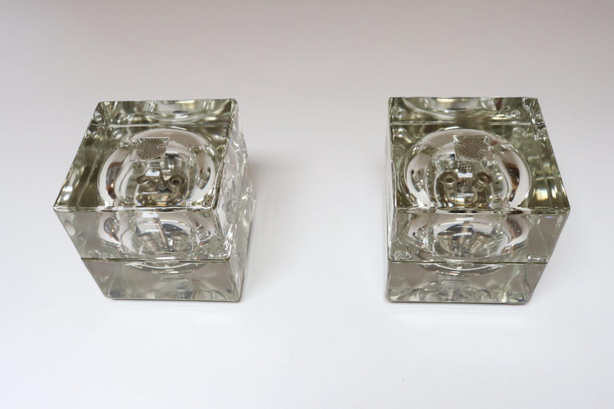 Pareja de lámparas de sobremesa Cubosfera de cristal de Alessandro Mendini para Fidenza Vetraria Italiano en venta