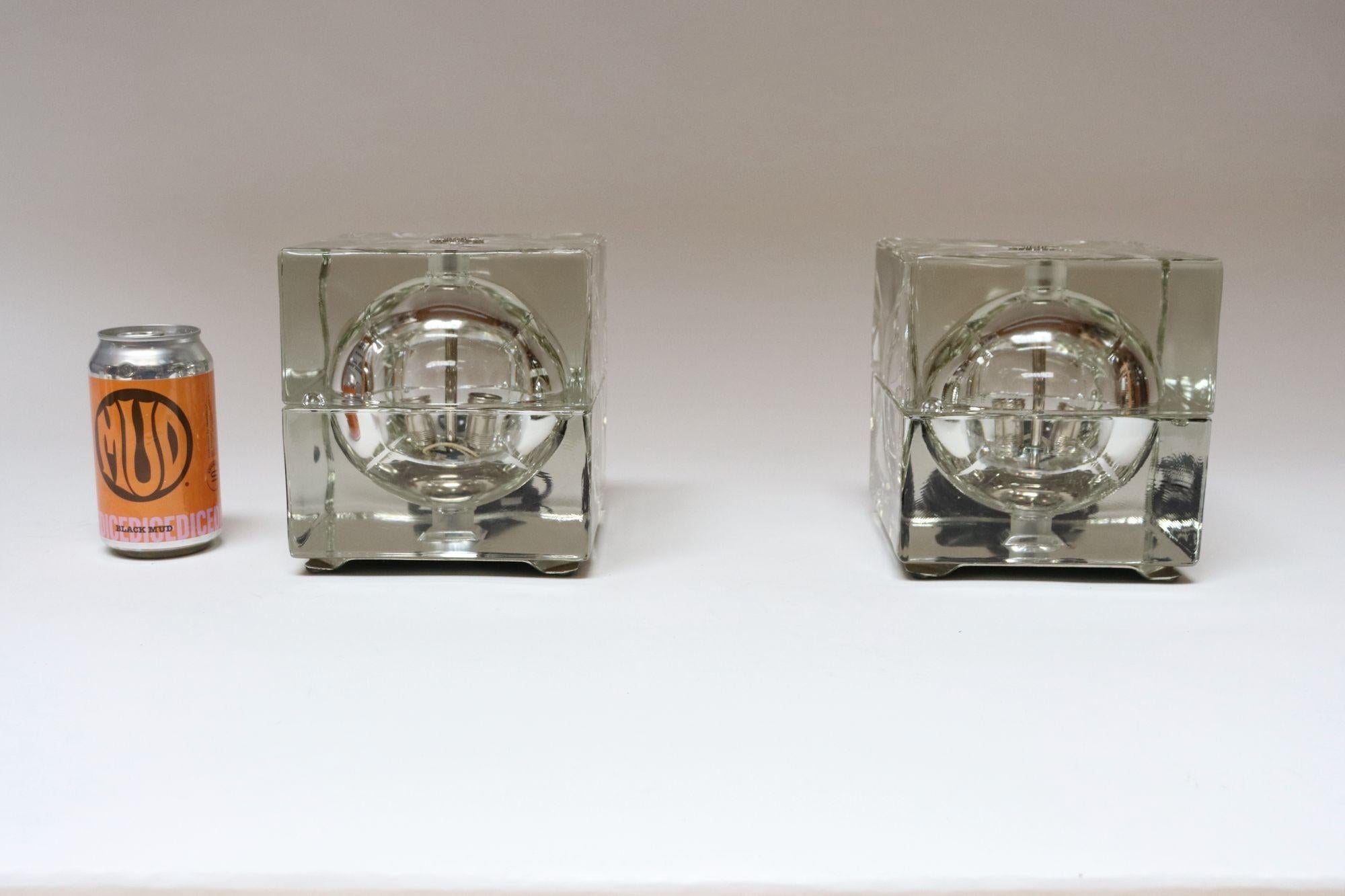 Pareja de lámparas de sobremesa Cubosfera de cristal de Alessandro Mendini para Fidenza Vetraria en venta 1
