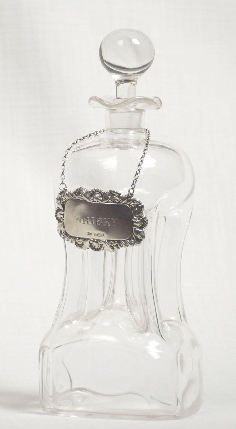 Pair of Glass Decanters For Sale at 1stDibs