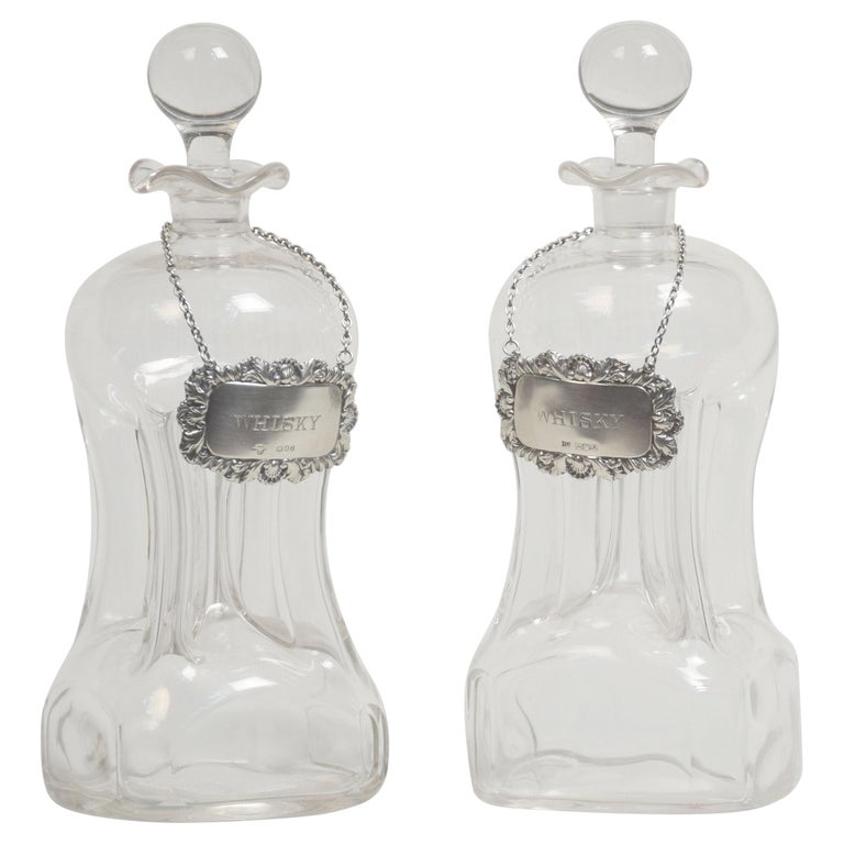 Pair of Glass Decanters For Sale at 1stDibs