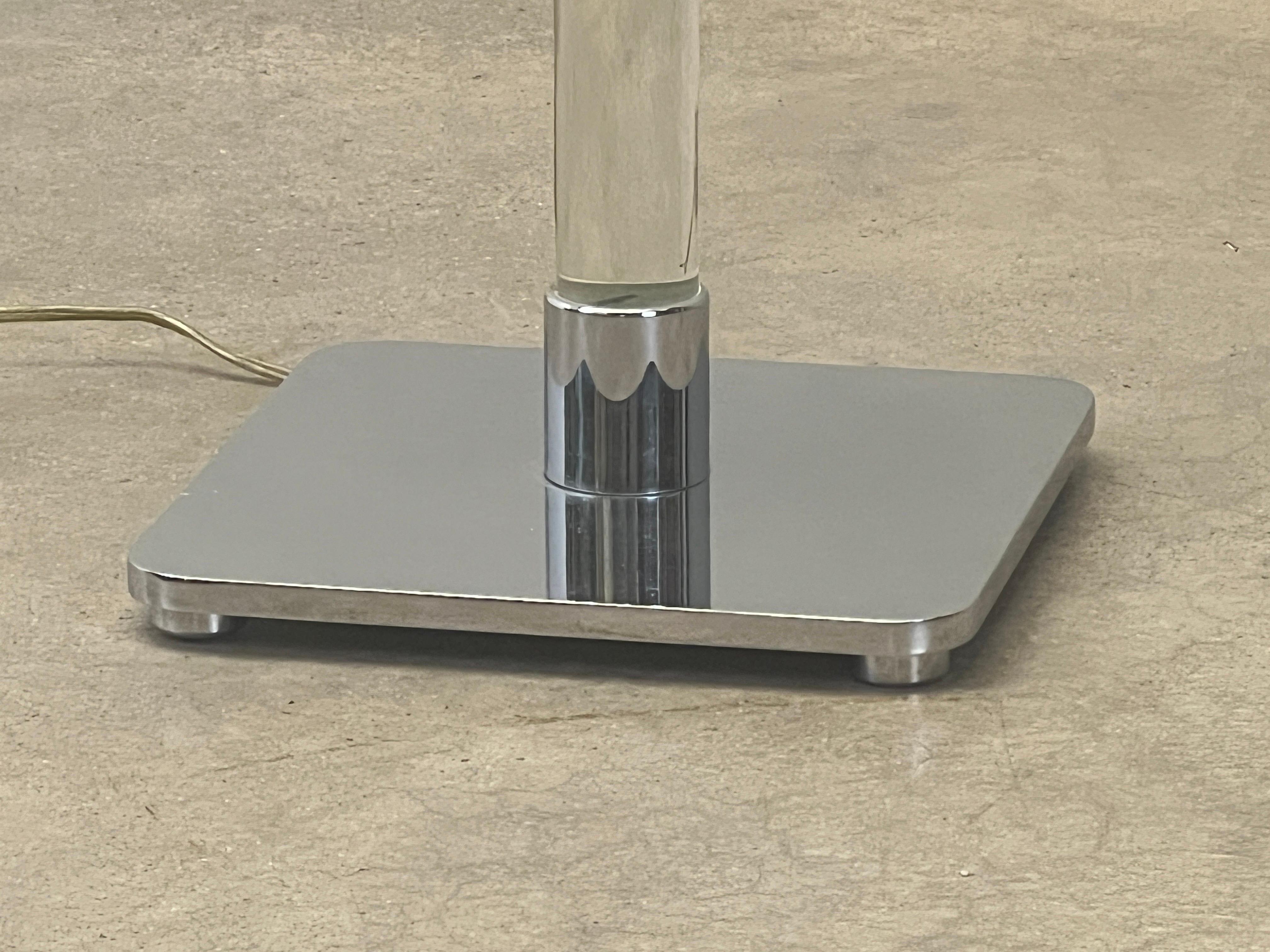 Paire de lampadaires en verre par Hansen Lighting Bon état - En vente à Dallas, TX