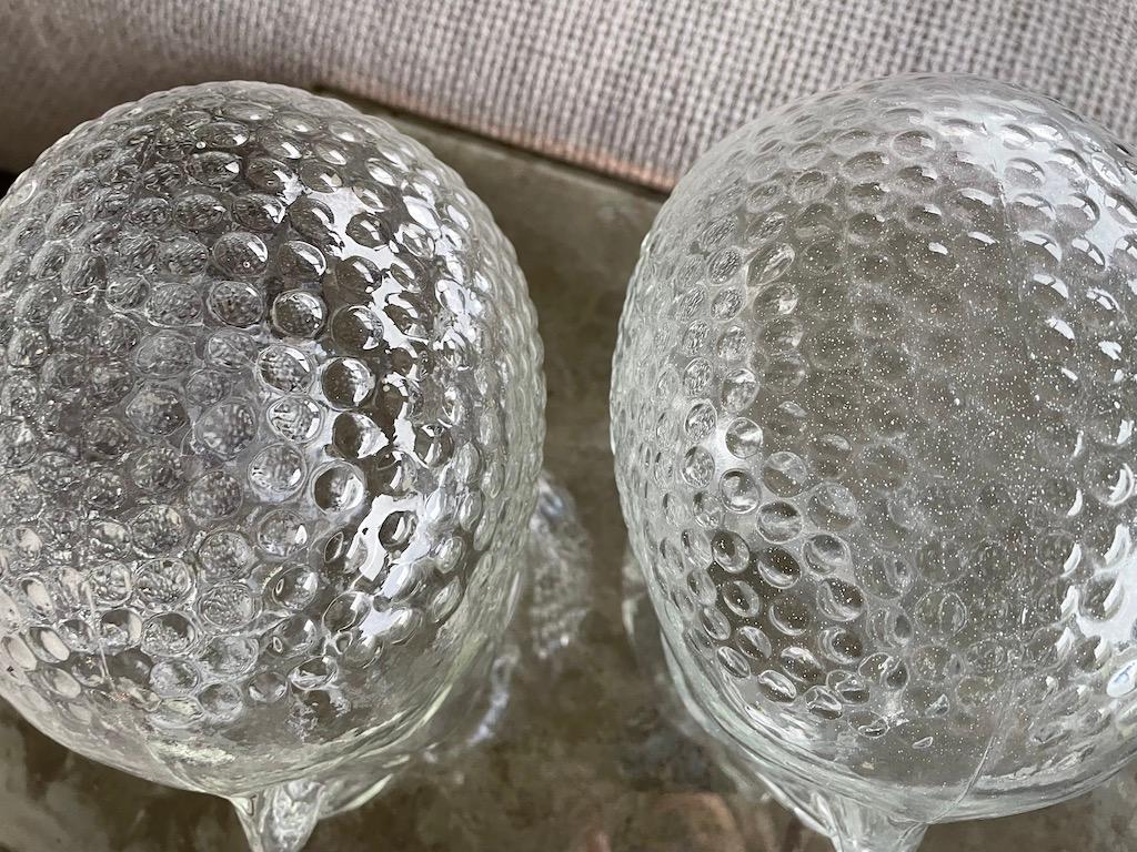 Pair of molded glass heads from the 70s hat holders, very decorative.