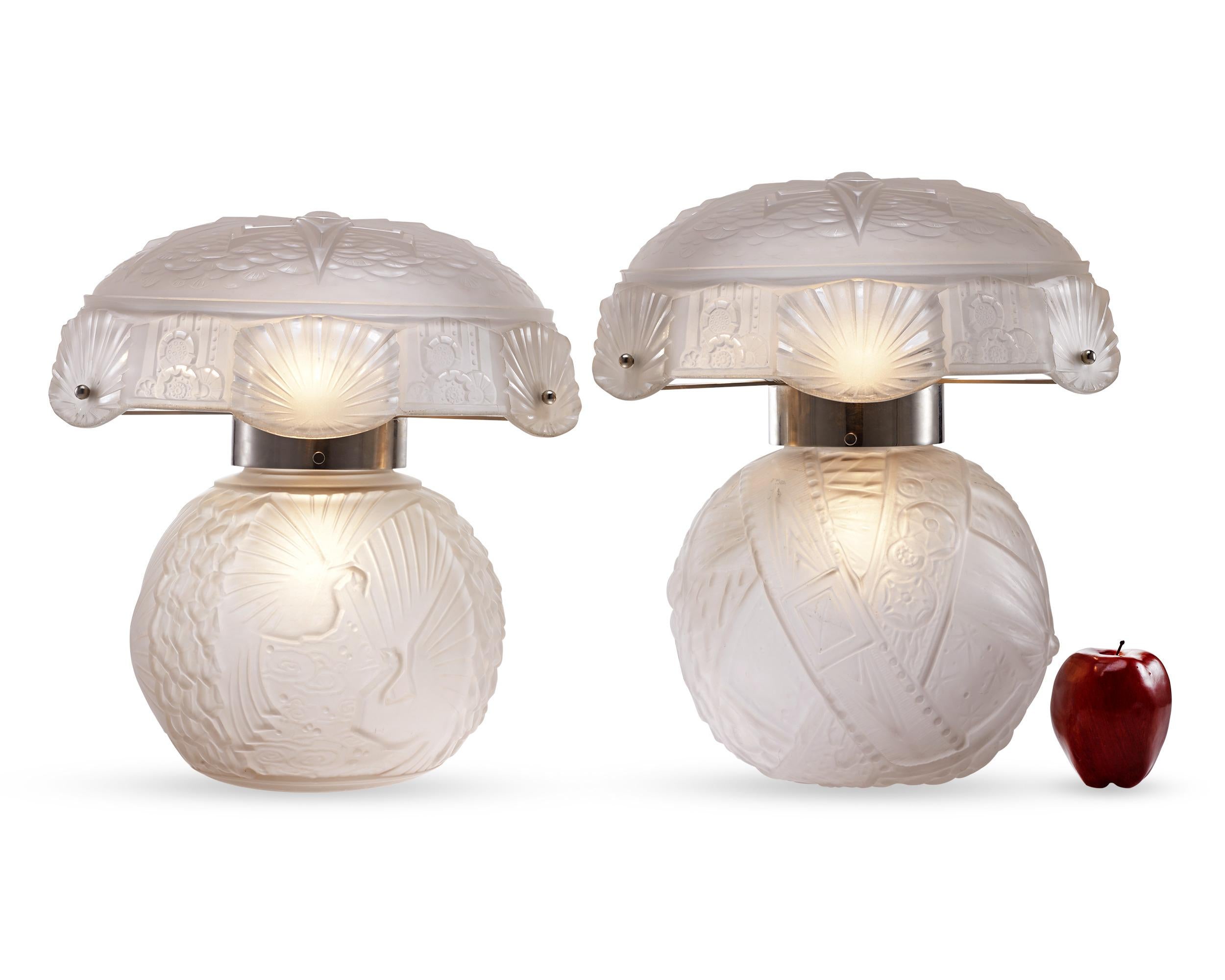 20th Century Pair of Glass Lamps by Muller Frères For Sale