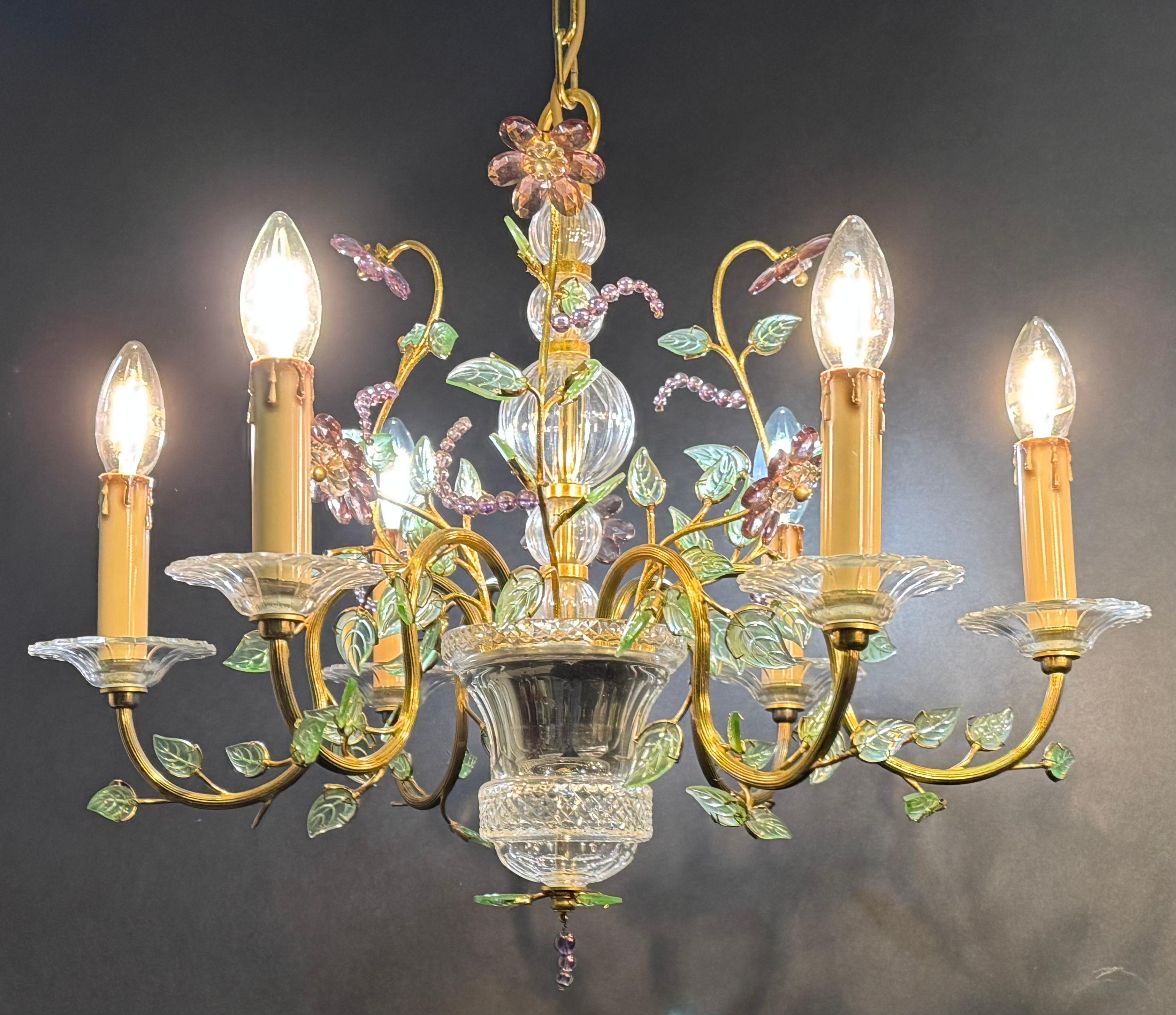 Francese Coppia di lampadari a foglie in vetro nello stile della Maison Baguès, anni '50 in vendita