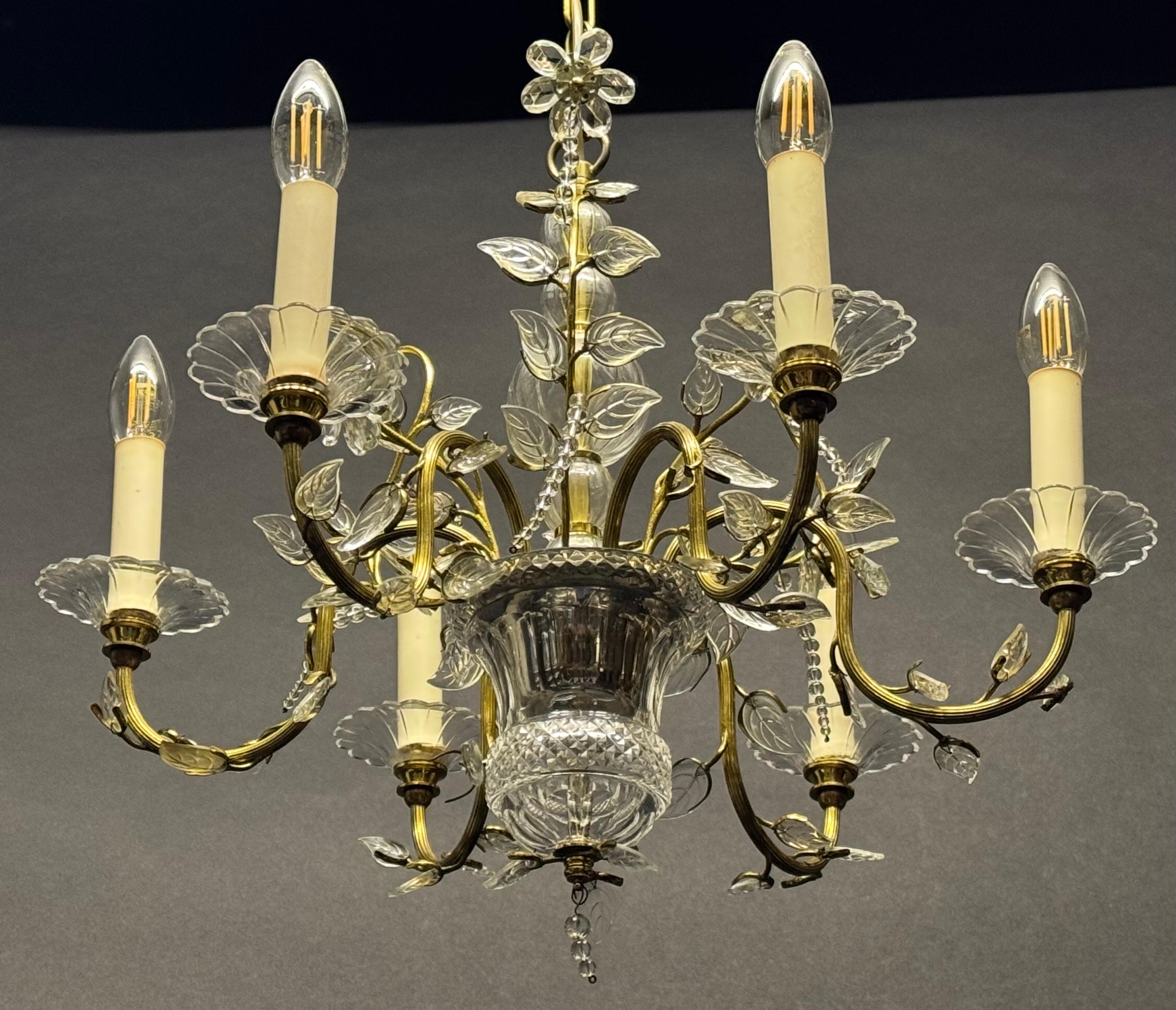 Metà XX secolo Coppia di lampadari a foglie in vetro nello stile della Maison Baguès, anni '50 in vendita