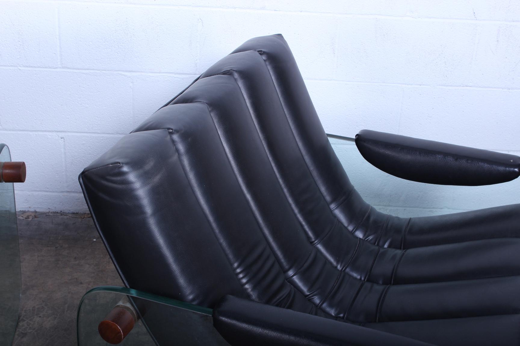 Pair of Glass Mirox Lounge Chairs 1
