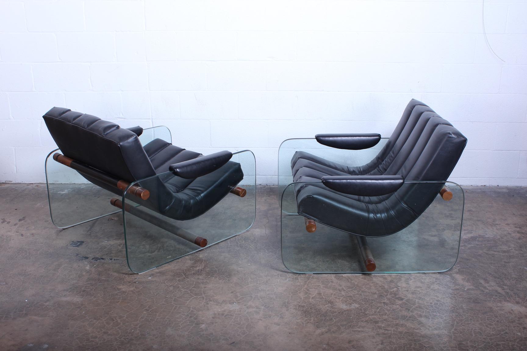 Pair of Glass Mirox Lounge Chairs 4
