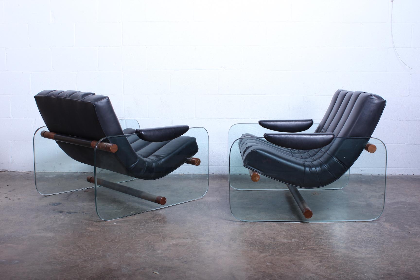 Pair of Glass Mirox Lounge Chairs 5