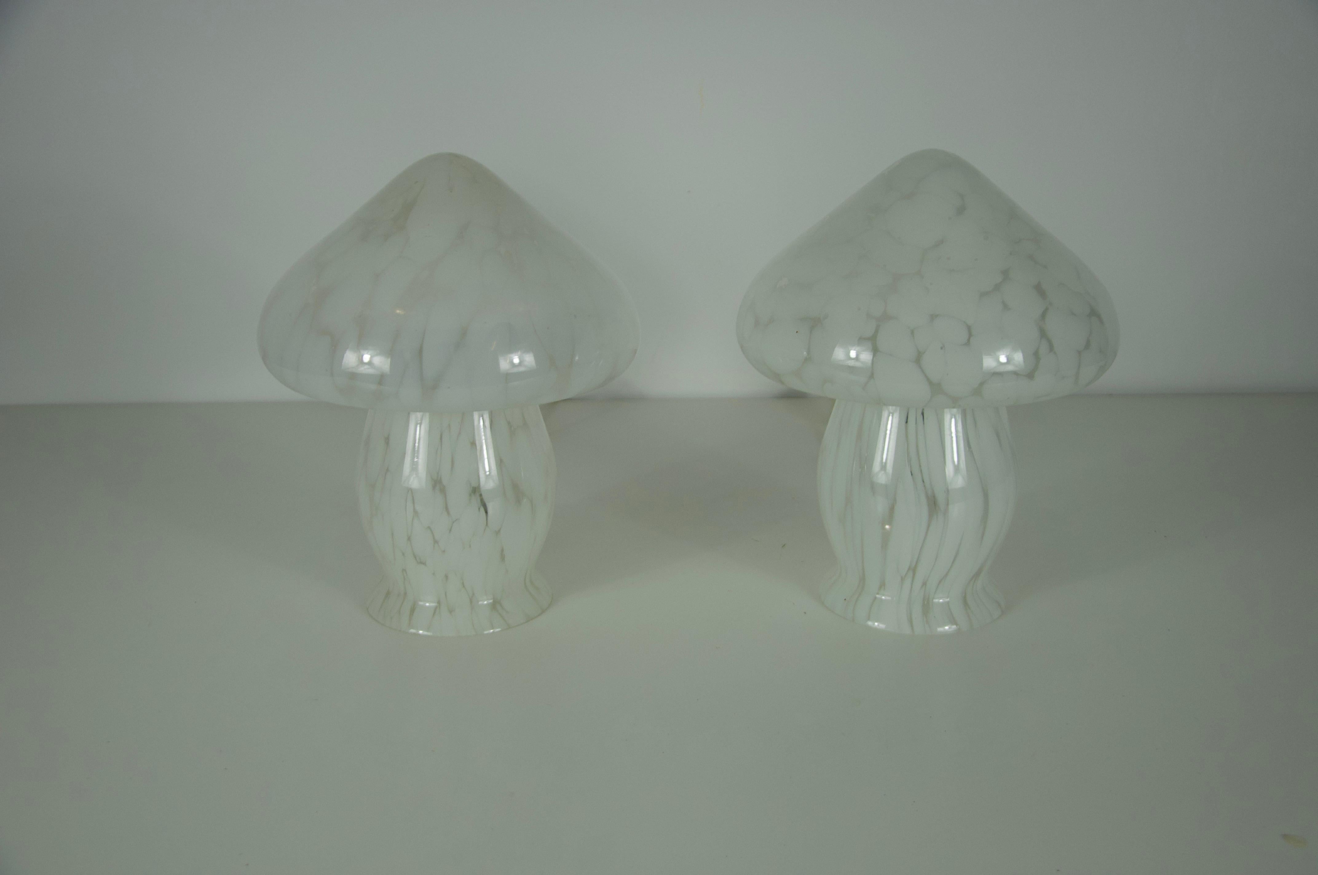 Allemand Pair of Glass Mushroom Table Lamps by Limburg, Germany, 1970s en vente