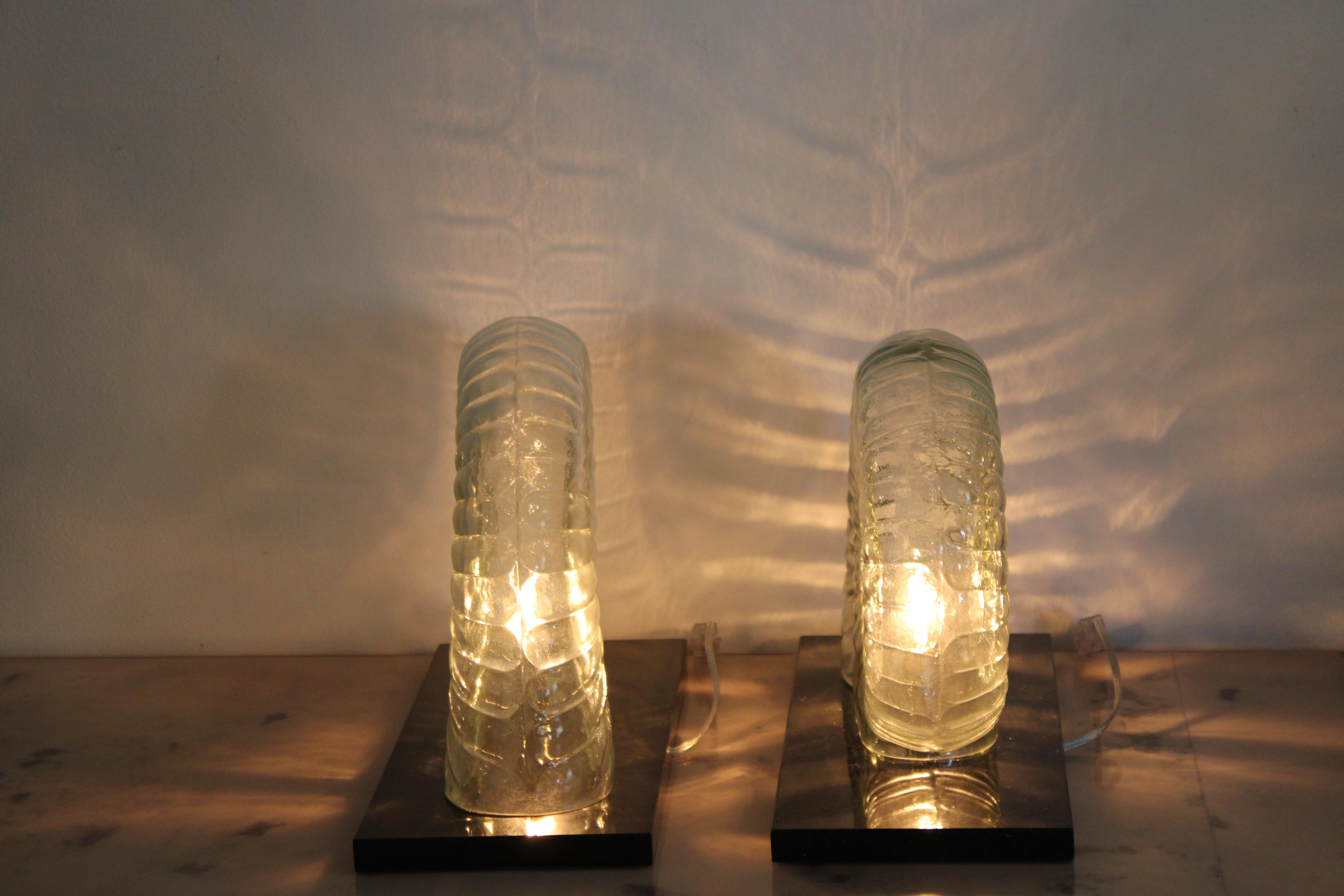 Fin du 20e siècle Paire de lampes Nautilus en verre en vente