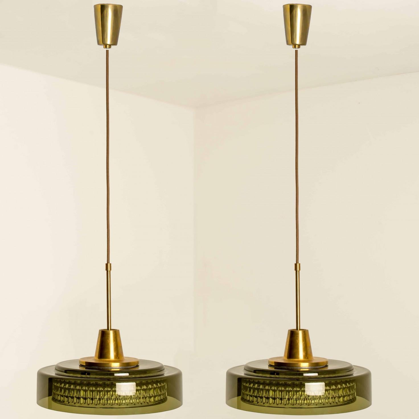 Paire de suspensions en verre de Carl Fagerlund pour Orrefors, années 1960 en vente 6
