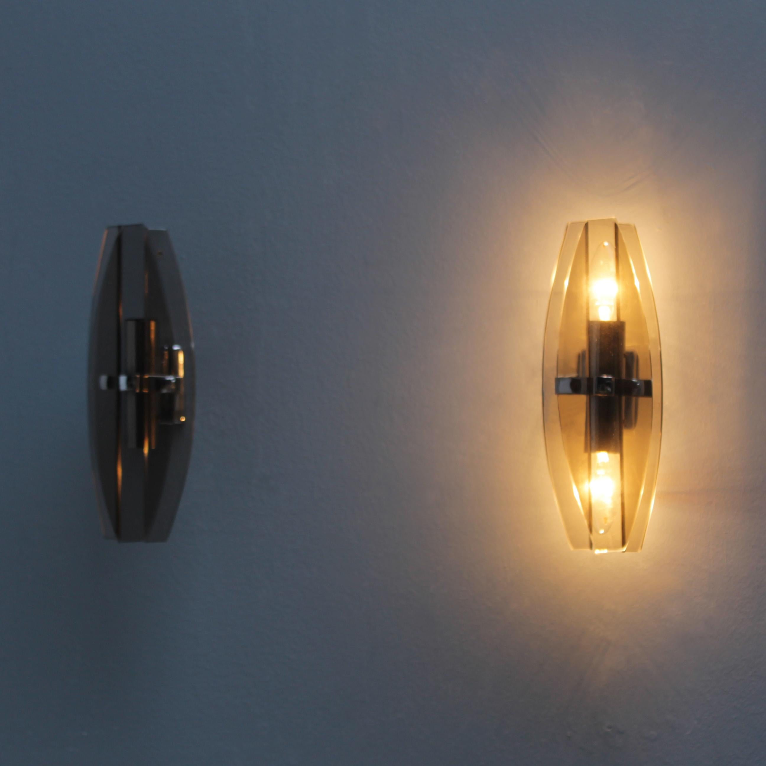 Mid-20th Century Pair of Glass Sconces in the manner of Fontana Arte