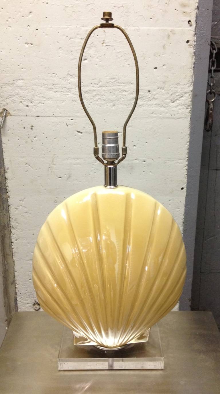 Modern Pair of Glass Shell Form Lamps with Lucite Bases For Sale