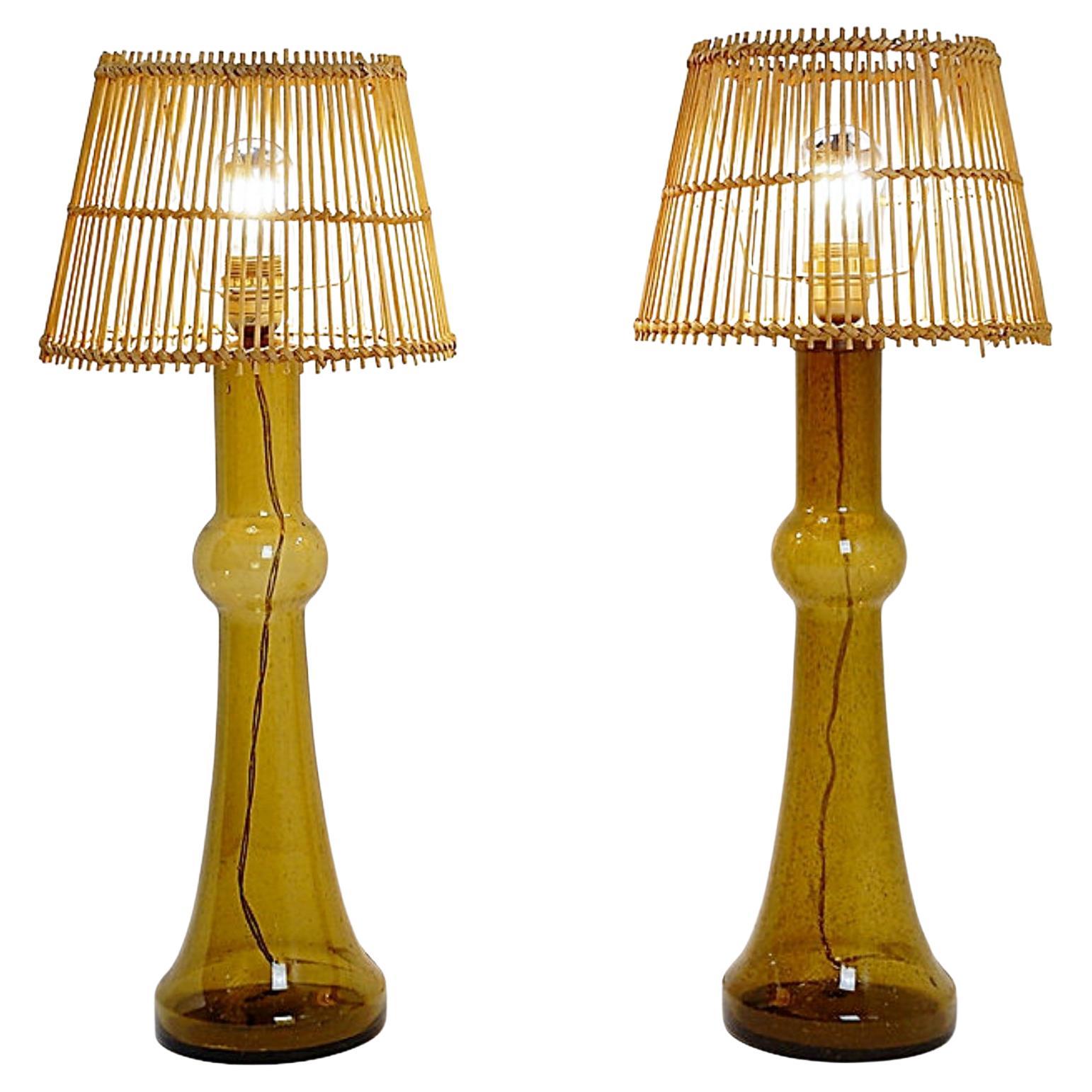 Pareja de lámparas de mesa de cristal de Nanny Still para Raak, Países Bajos Años 60 en venta