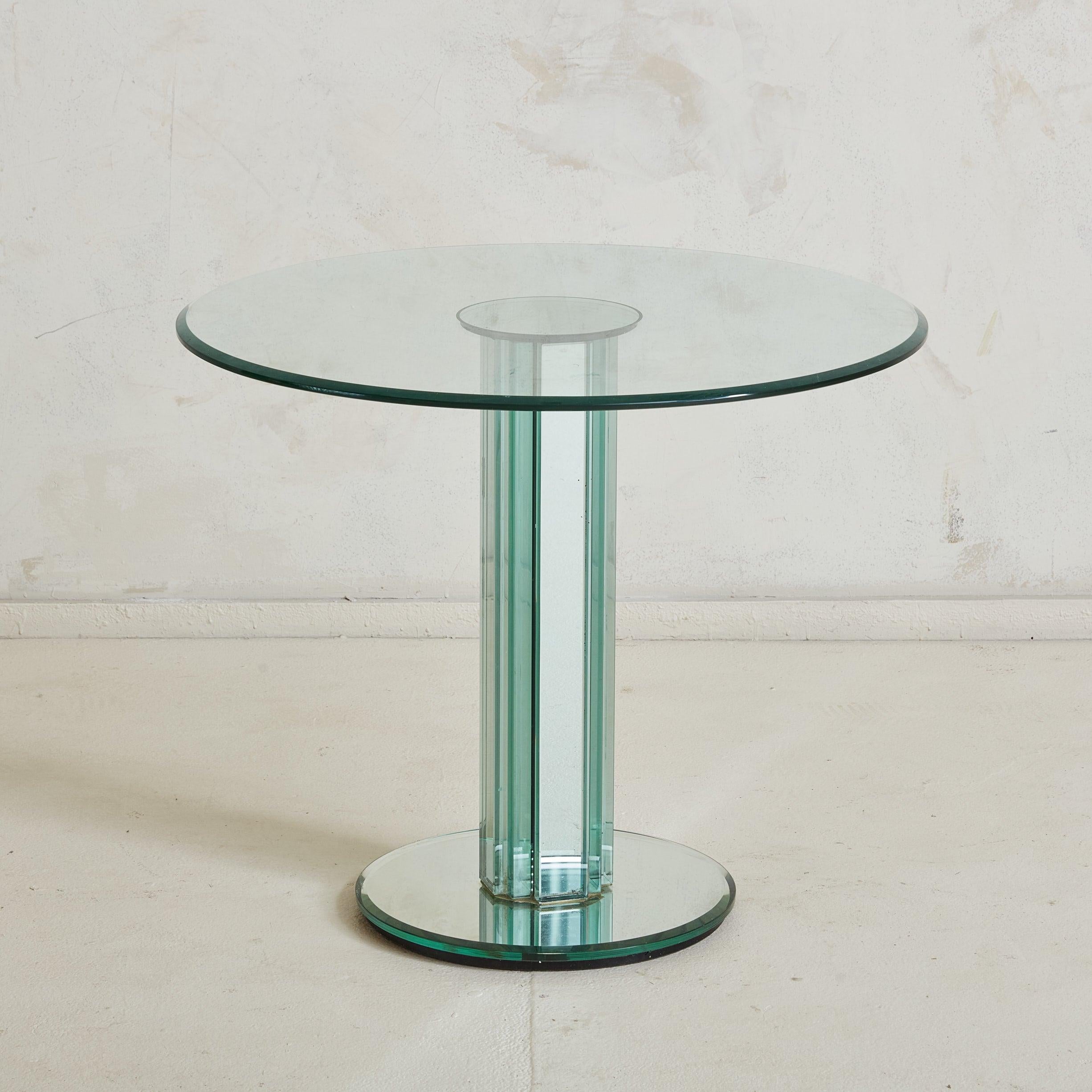 Pareja de mesas auxiliares con tapa de cristal y espejo Atribuidas a Luigi Massoni para Gallotti Moderno en venta