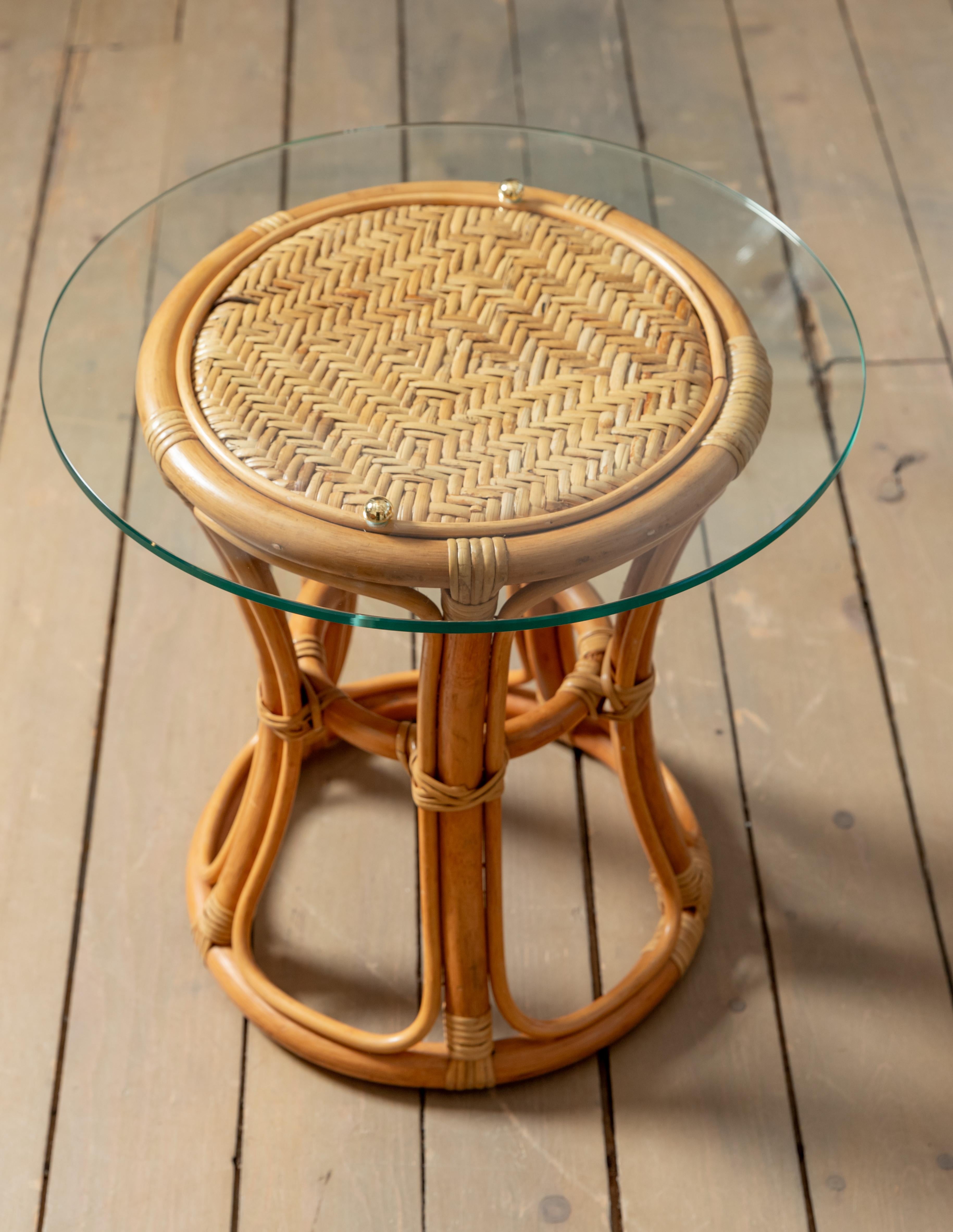 Hand-Woven Pair of Glass Top Rattan and Woven Wicker Tables with Brass Details For Sale