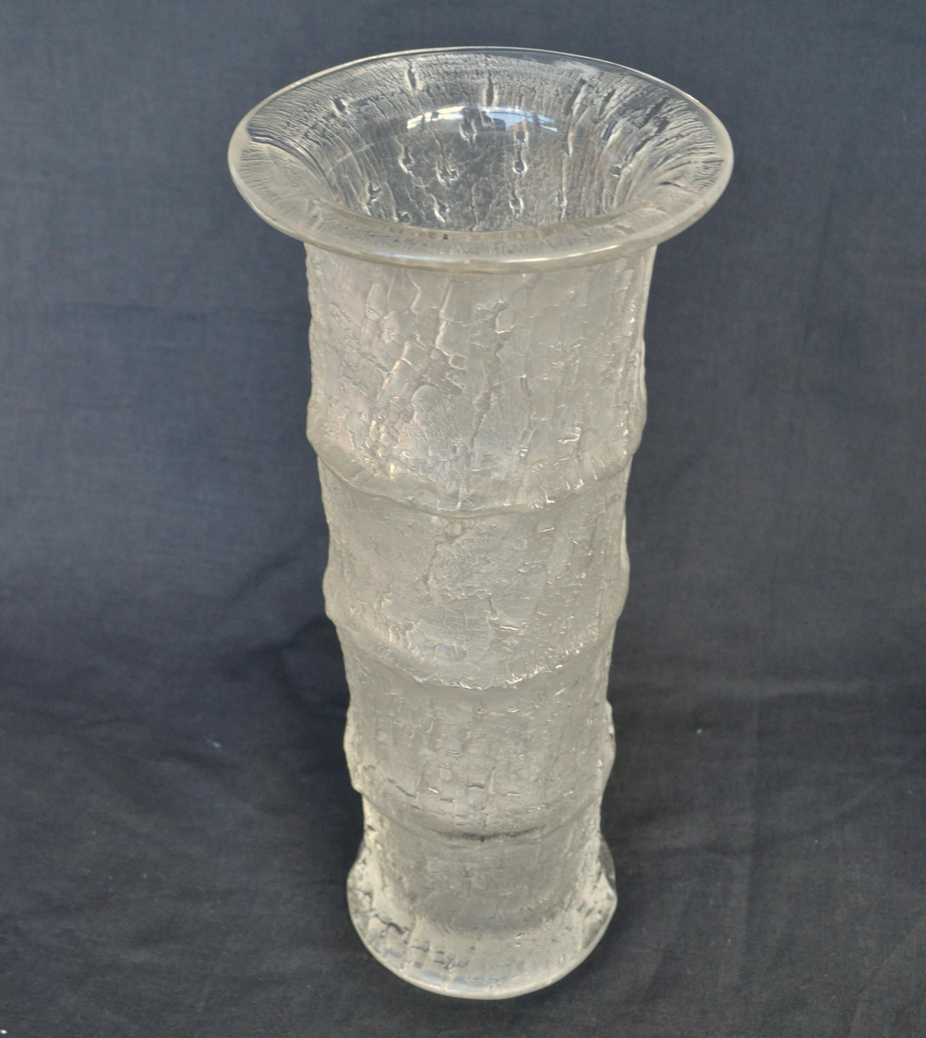 Milieu du XXe siècle Paire de vases en verre à motif bambou de Timo Sarpaneva pour Iittala en vente