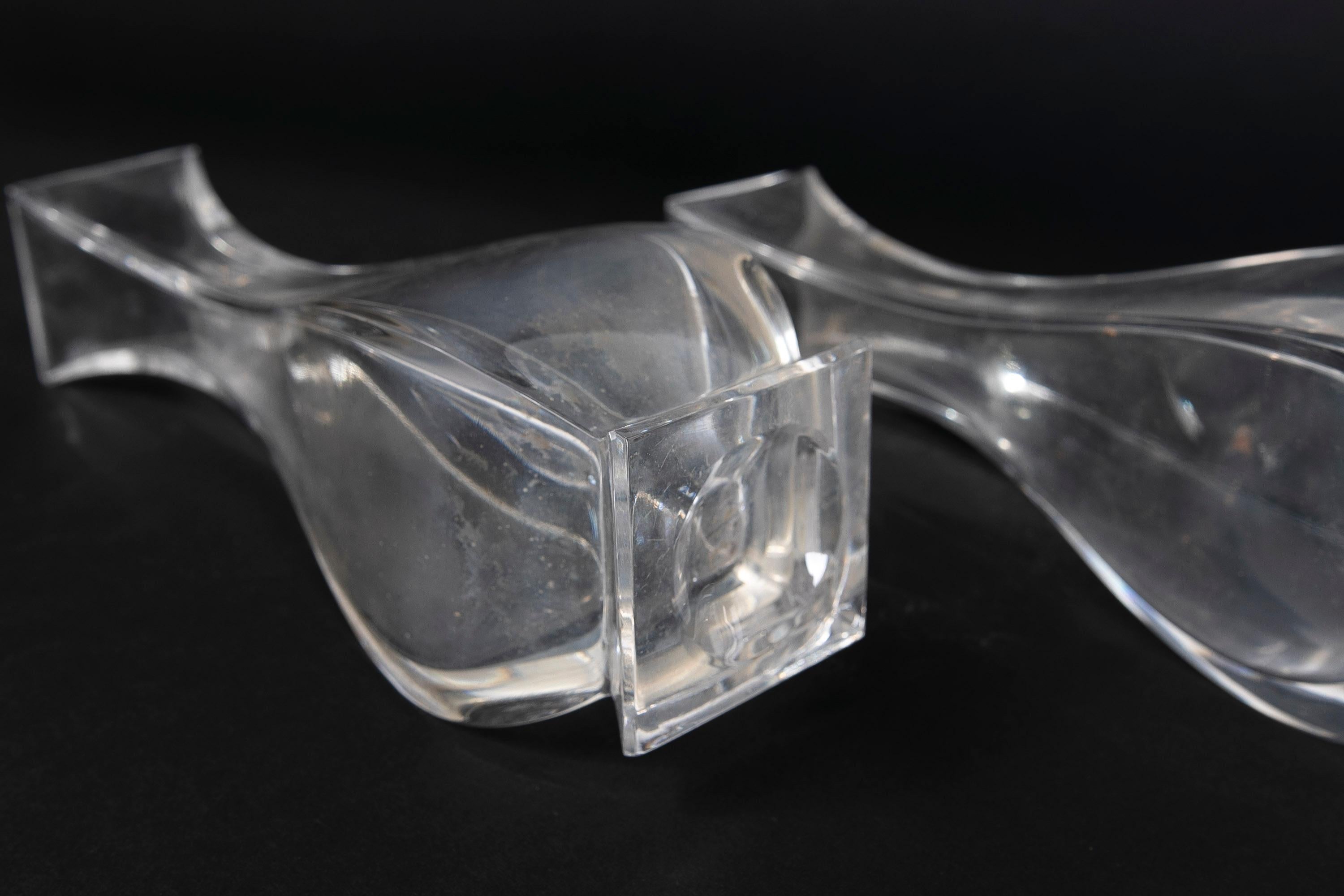 Pair of Glass Vases with a Curved Shape and Square Mouth For Sale 2