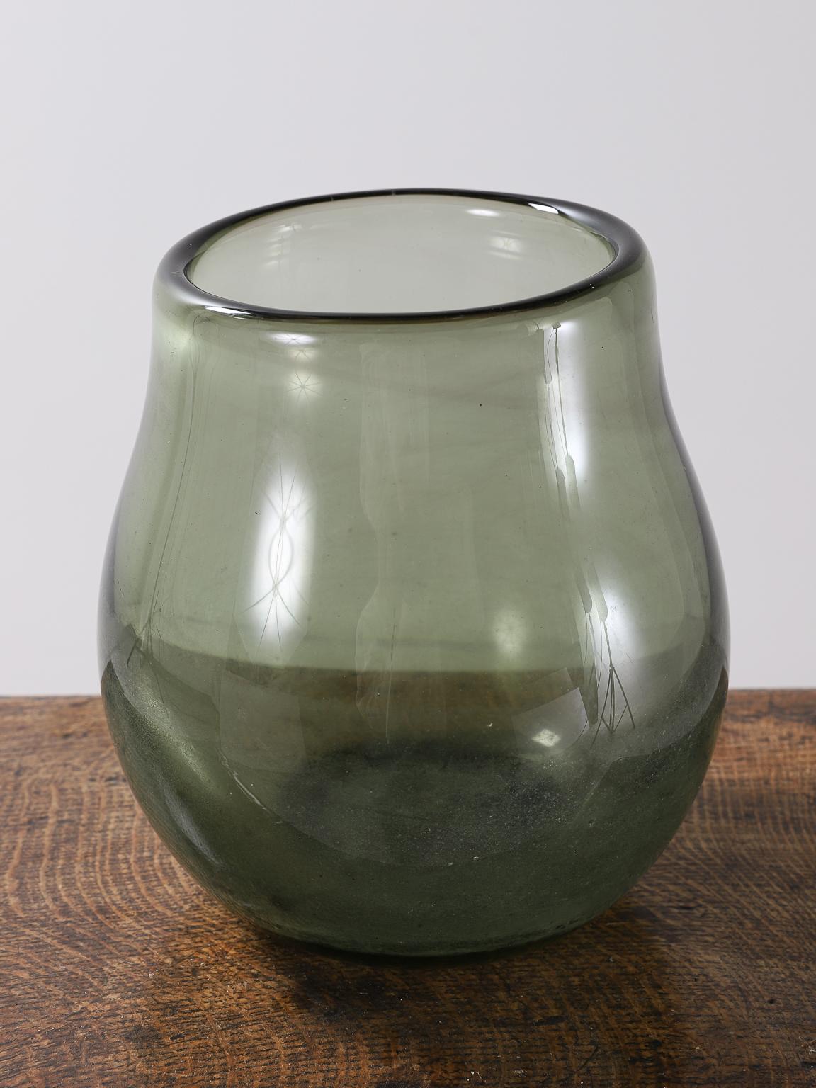 Français Paire de vases en verre par Verval Vallauris:: circa 1950s