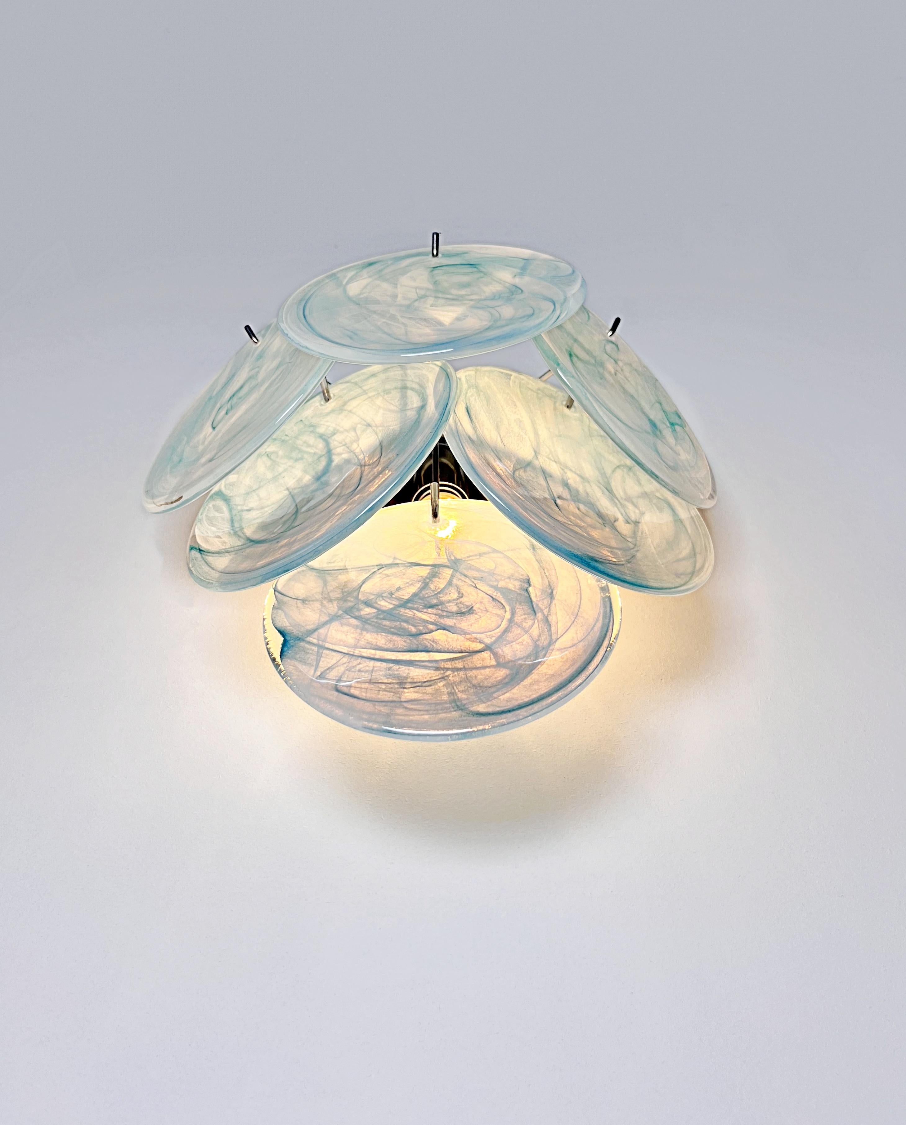 Pair of glass wall sconces - 6 alabaster blue disks en venta 4