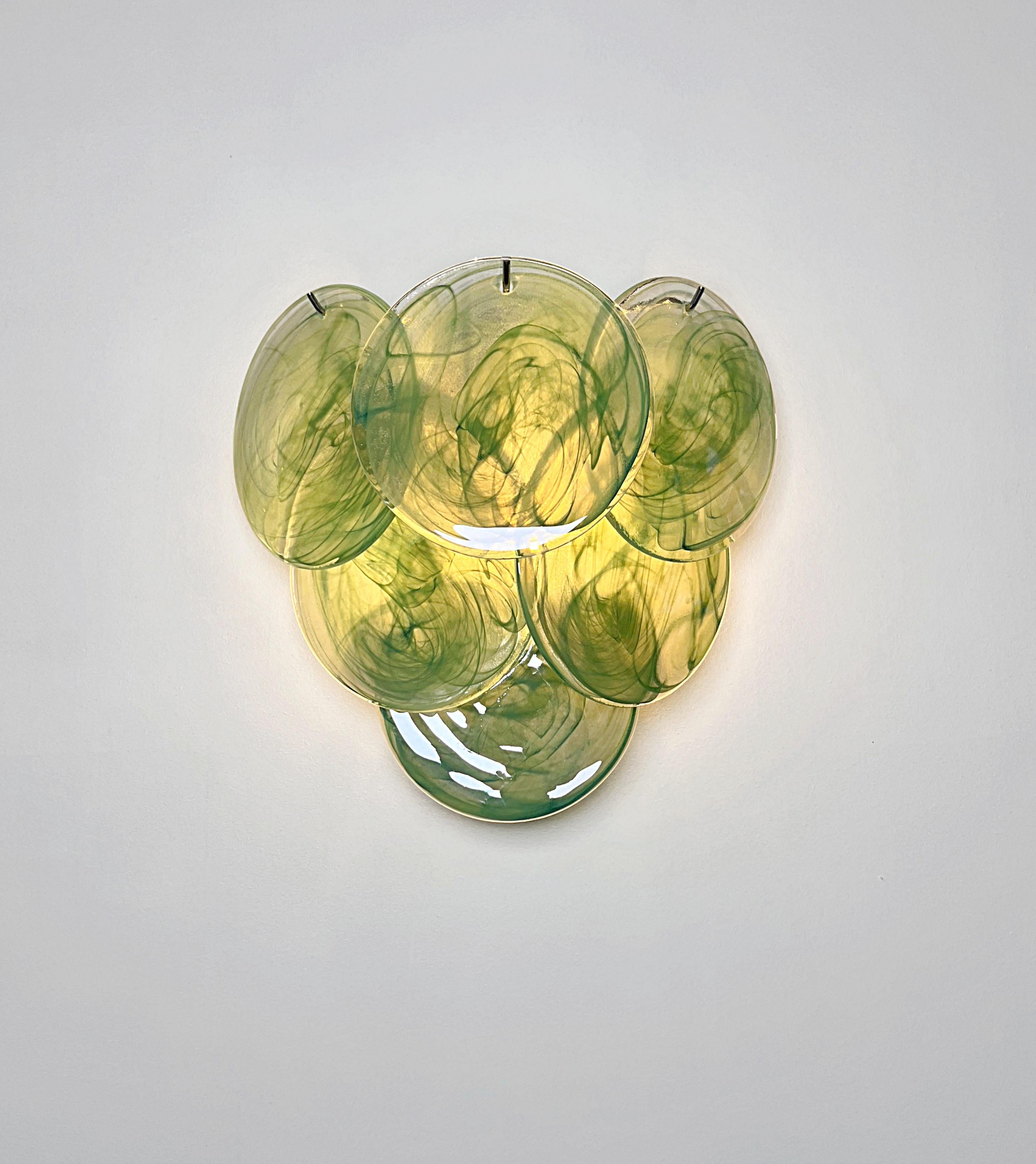 Paire d'appliques murales en verre - 6 disques vert albâtre en vente 8