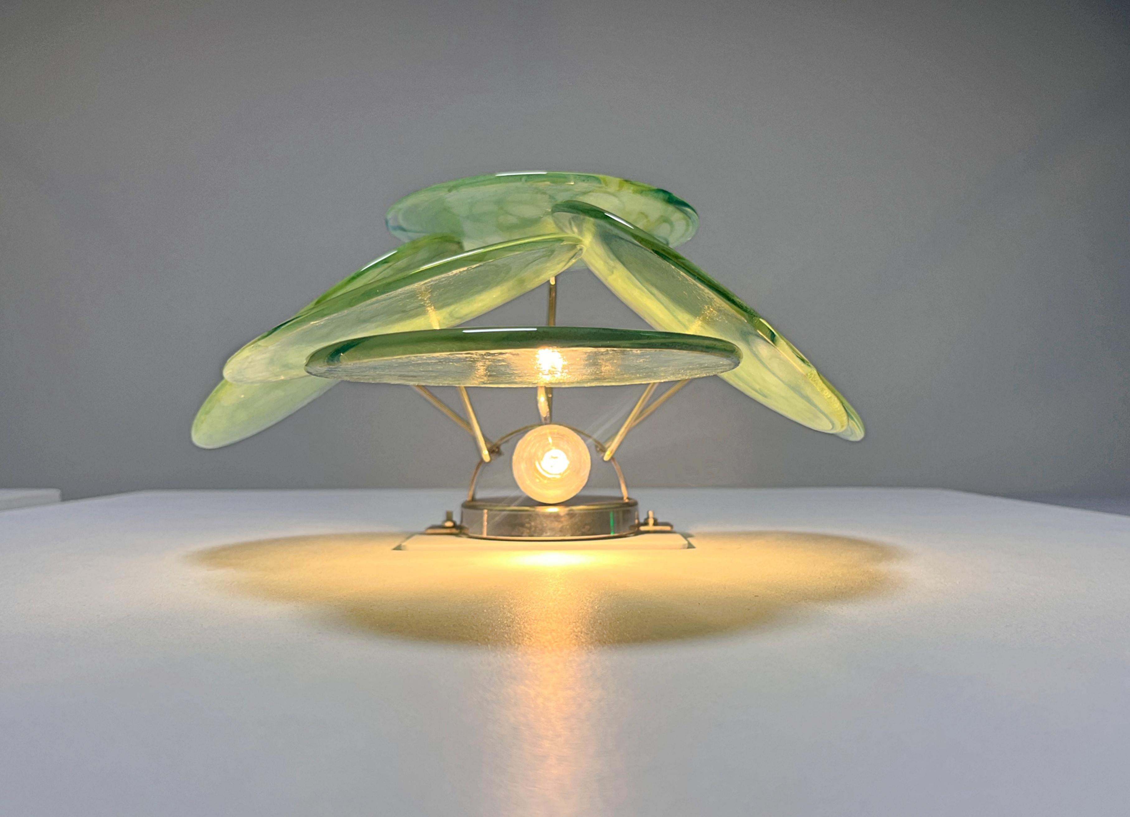 Paire d'appliques murales en verre - 6 disques vert albâtre en vente 12