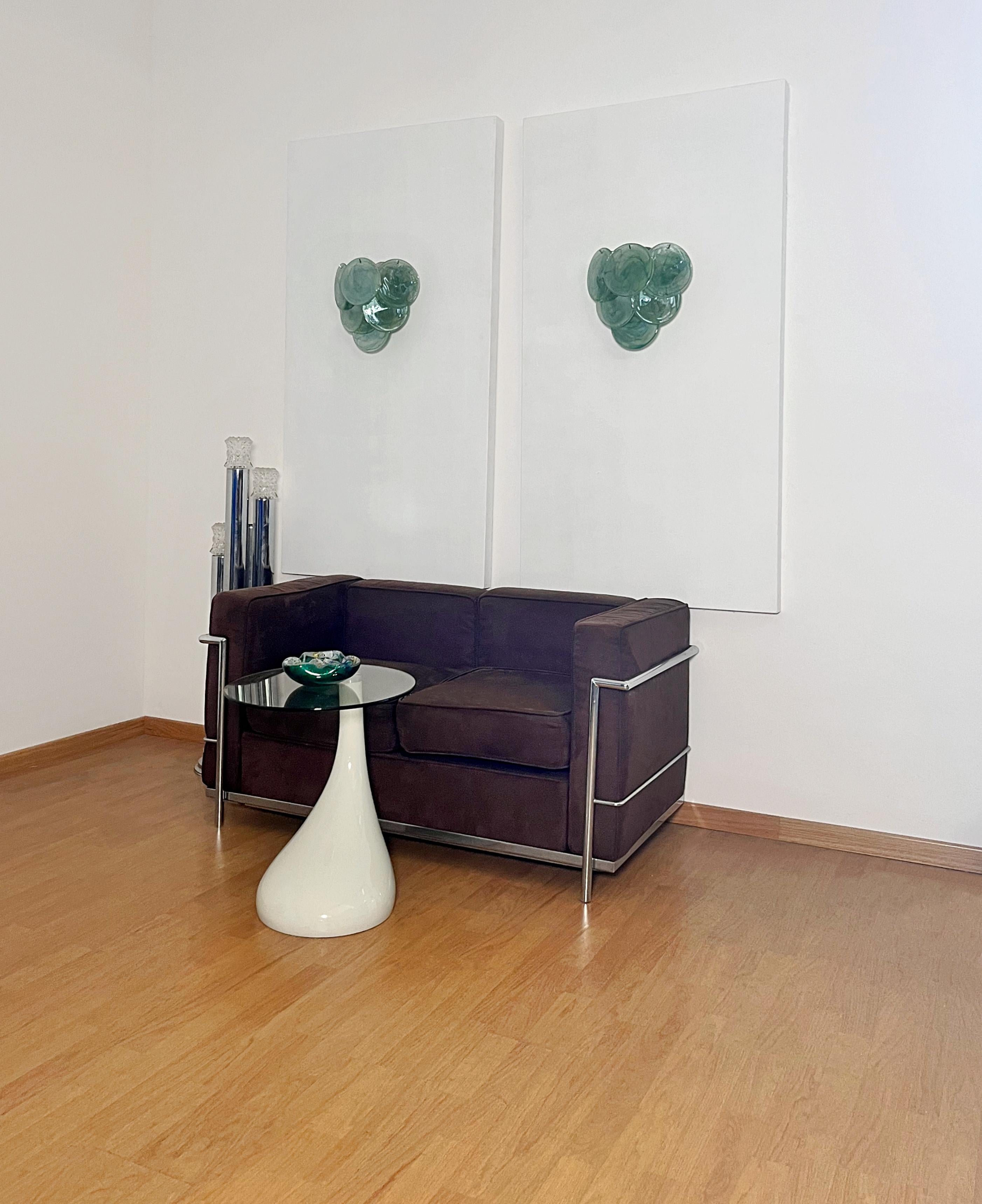 italien Paire d'appliques murales en verre - 6 disques vert albâtre en vente