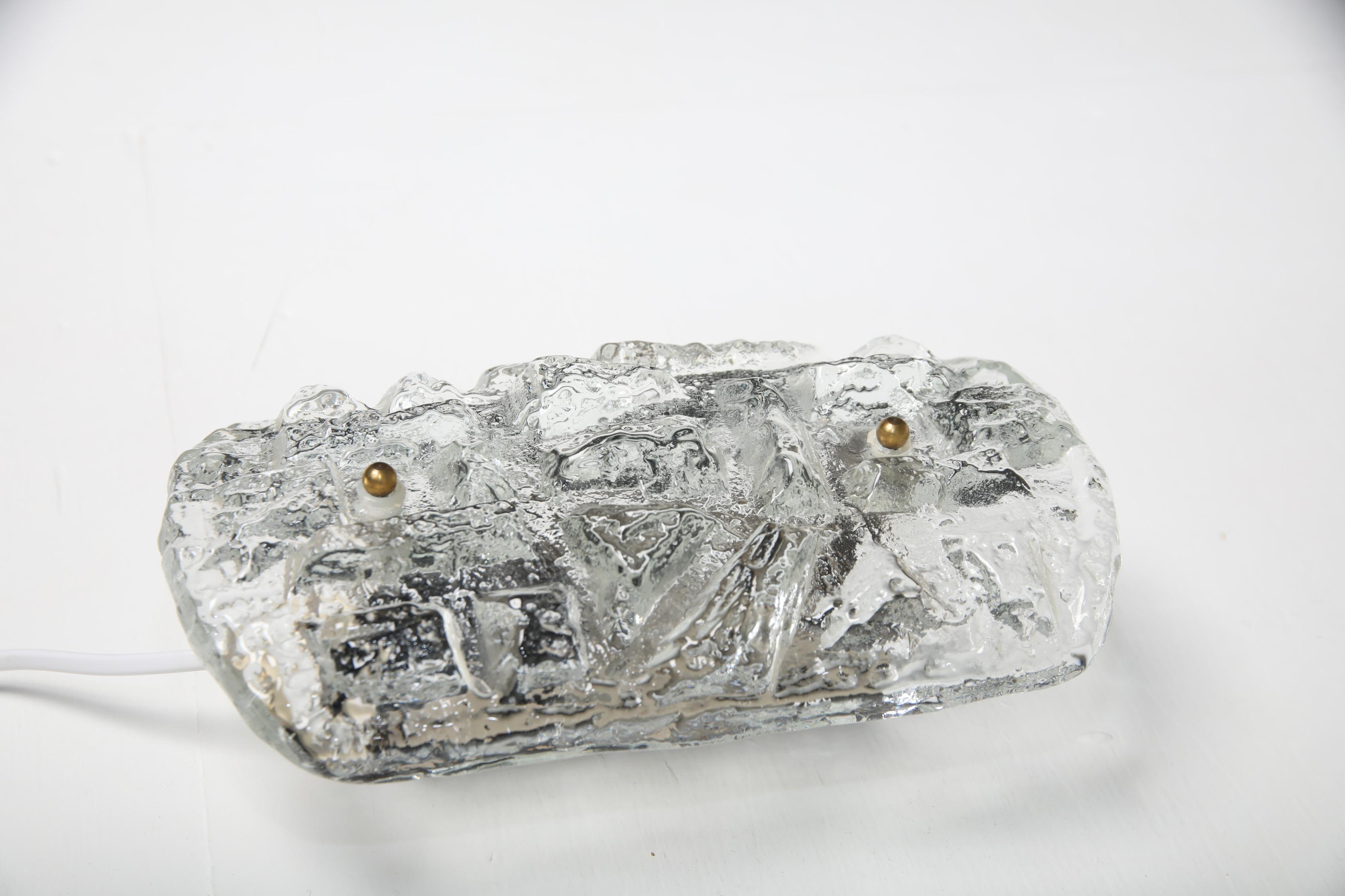 Suédois Paire d'appliques murales en verre par Ateljé Engberg, Suède, 1970 en vente