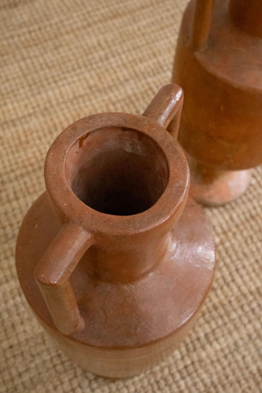 Metà XX secolo Coppia di Amphora smaltate - metà del XX secolo in vendita