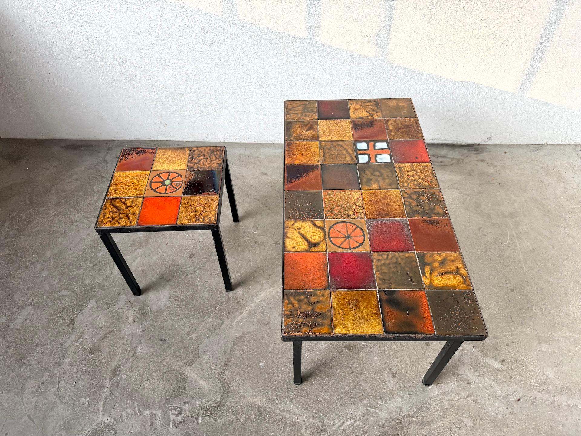 Pair of glazed ceramic and metal coffee tables edited by Roche Bobois For Sale 4