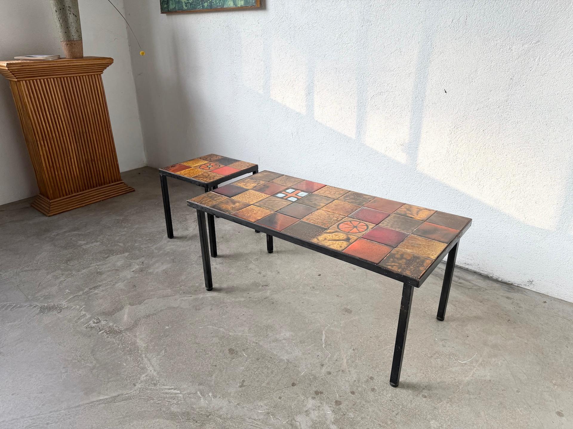 Pair of glazed ceramic and metal coffee tables edited by Roche Bobois For Sale 2