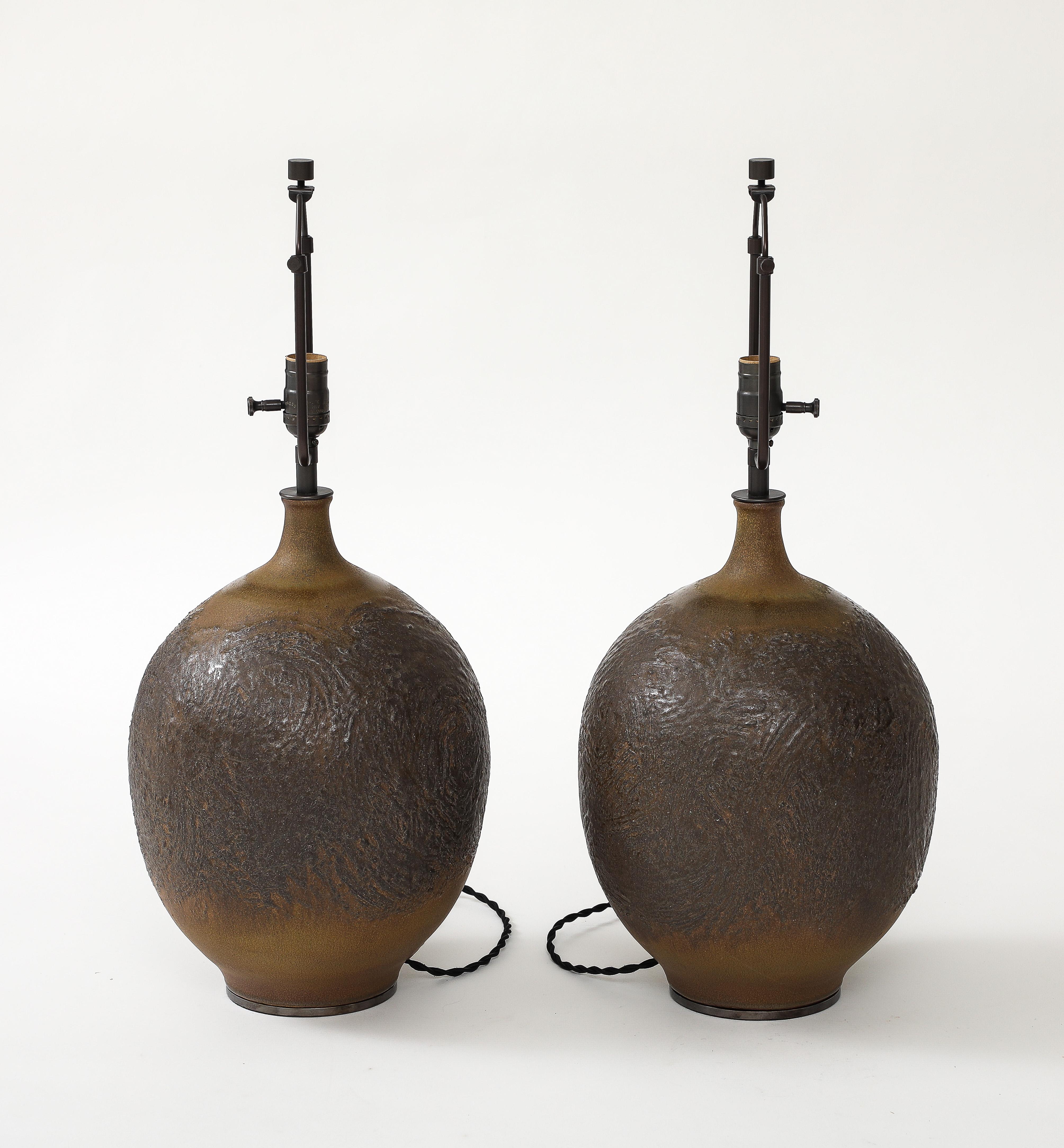 Pair of Glazed Ceramic Lamps by Design Technics, United States, c. 1950 In Excellent Condition For Sale In New York City, NY