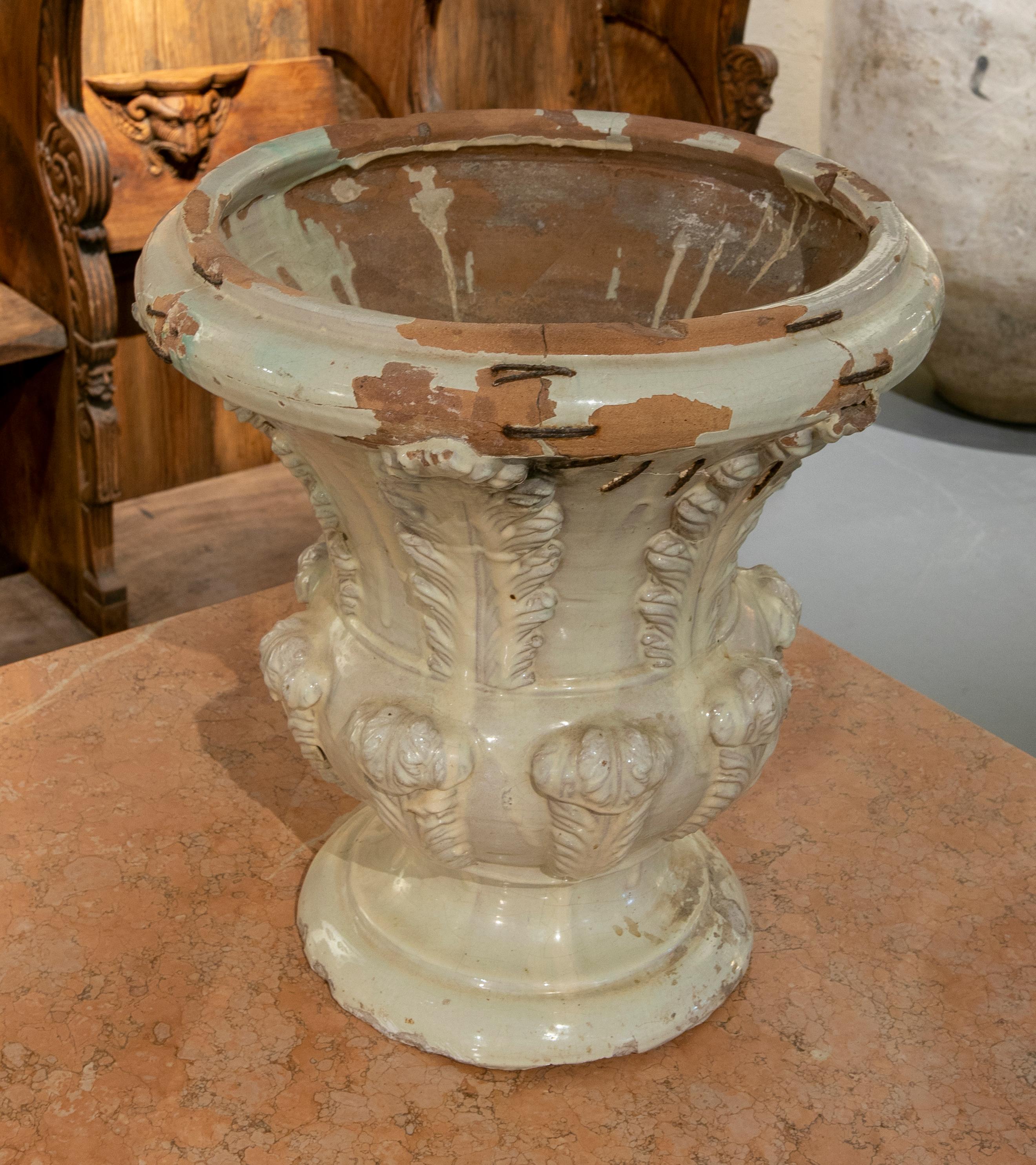 Glasierte Keramikvasen aus dem XIX. Jahrhundert, Paar im Angebot 12