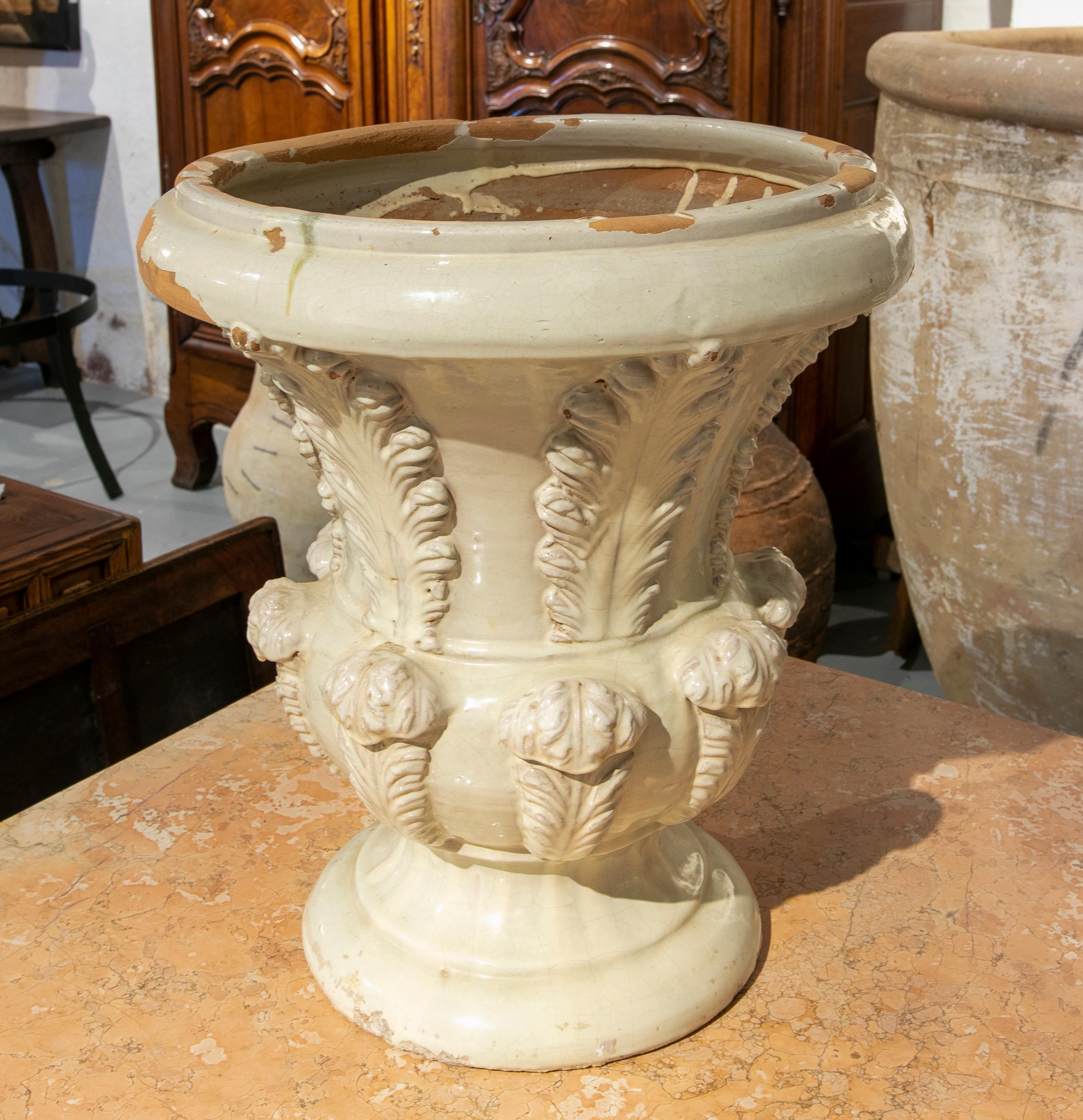 Glasierte Keramikvasen aus dem XIX. Jahrhundert, Paar im Zustand „Gut“ im Angebot in Marbella, ES
