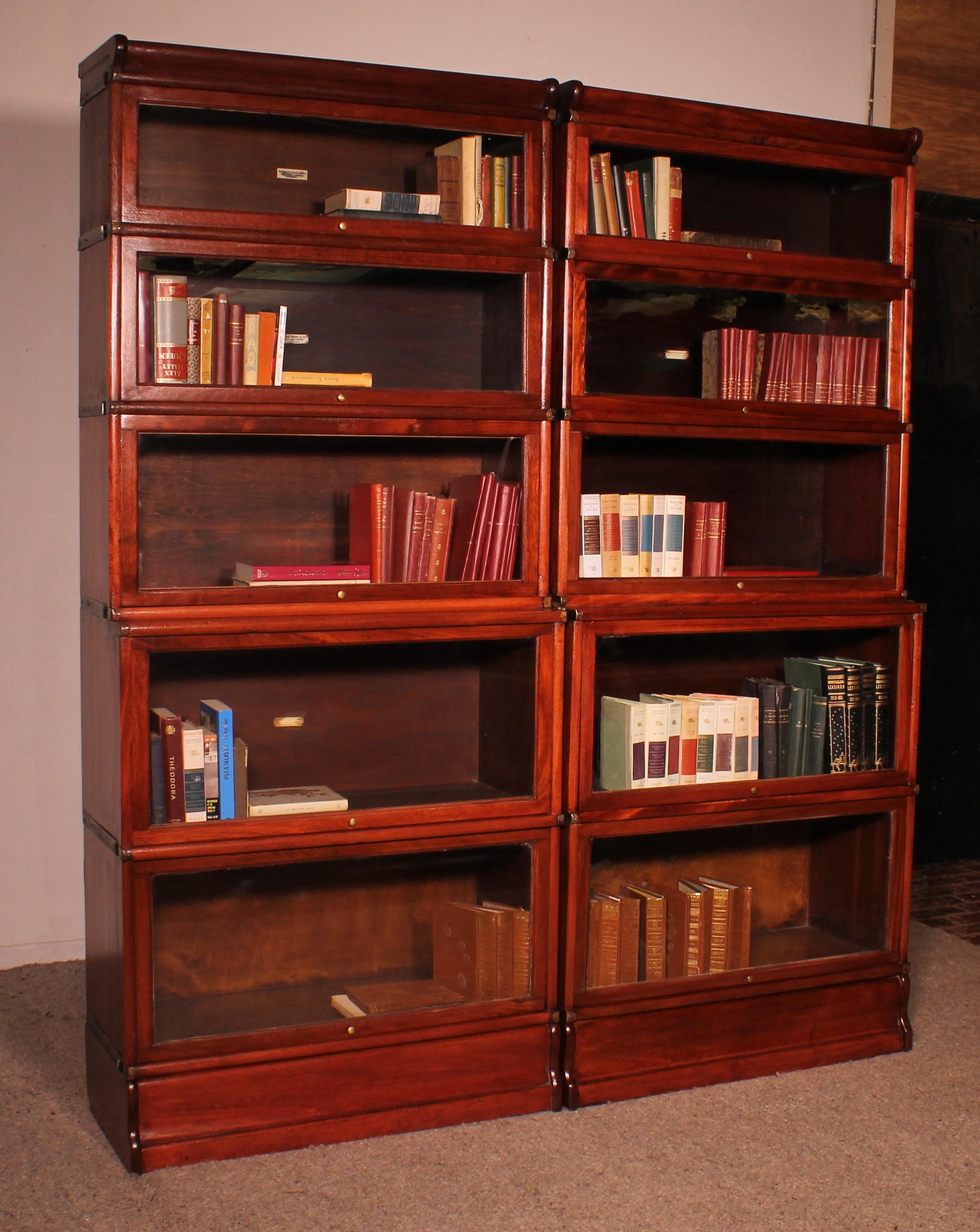 Pair Of Globe Wernicke Bookcases In Mahogany-19th Century For Sale 9