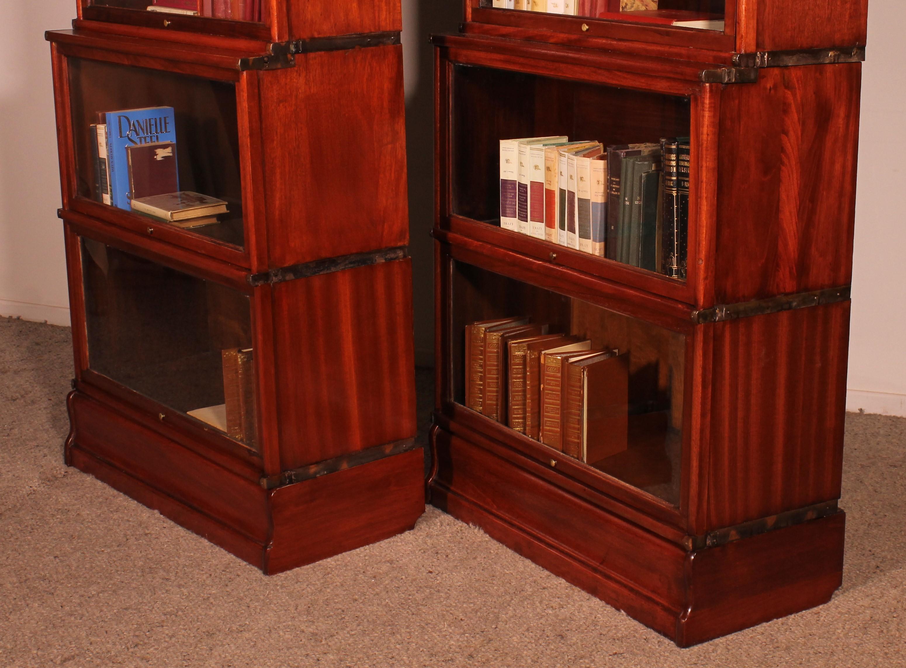 Pair Of Globe Wernicke Bookcases In Mahogany-19th Century For Sale 4